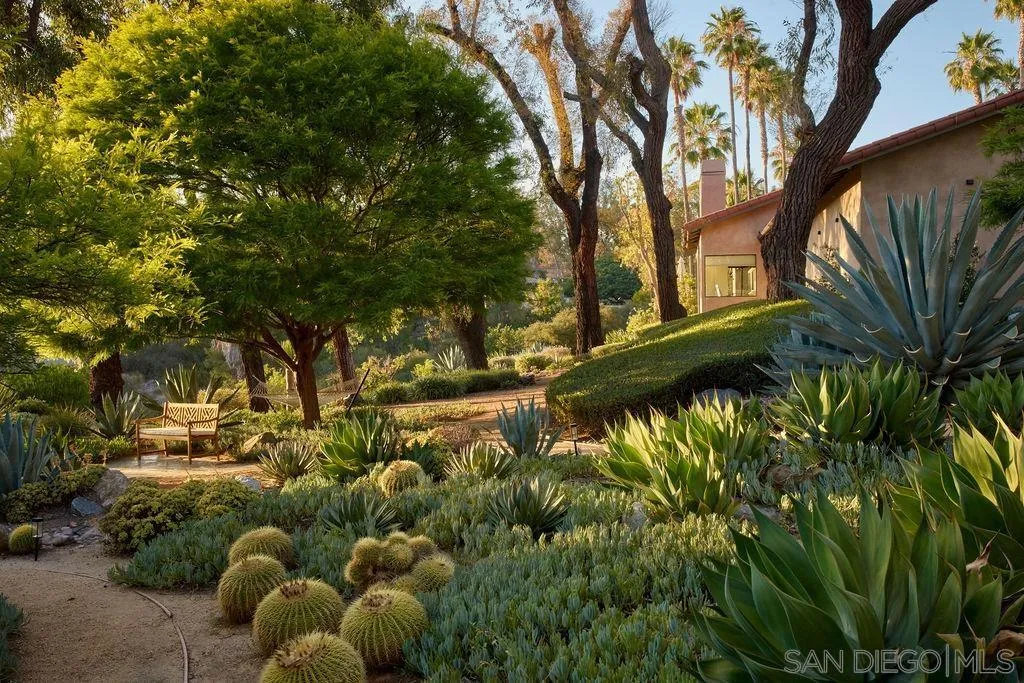 https://cdn.realtyfeed.com/cdn/127/260014974/e071f07d0044e401020ce3644ae8b598.webp