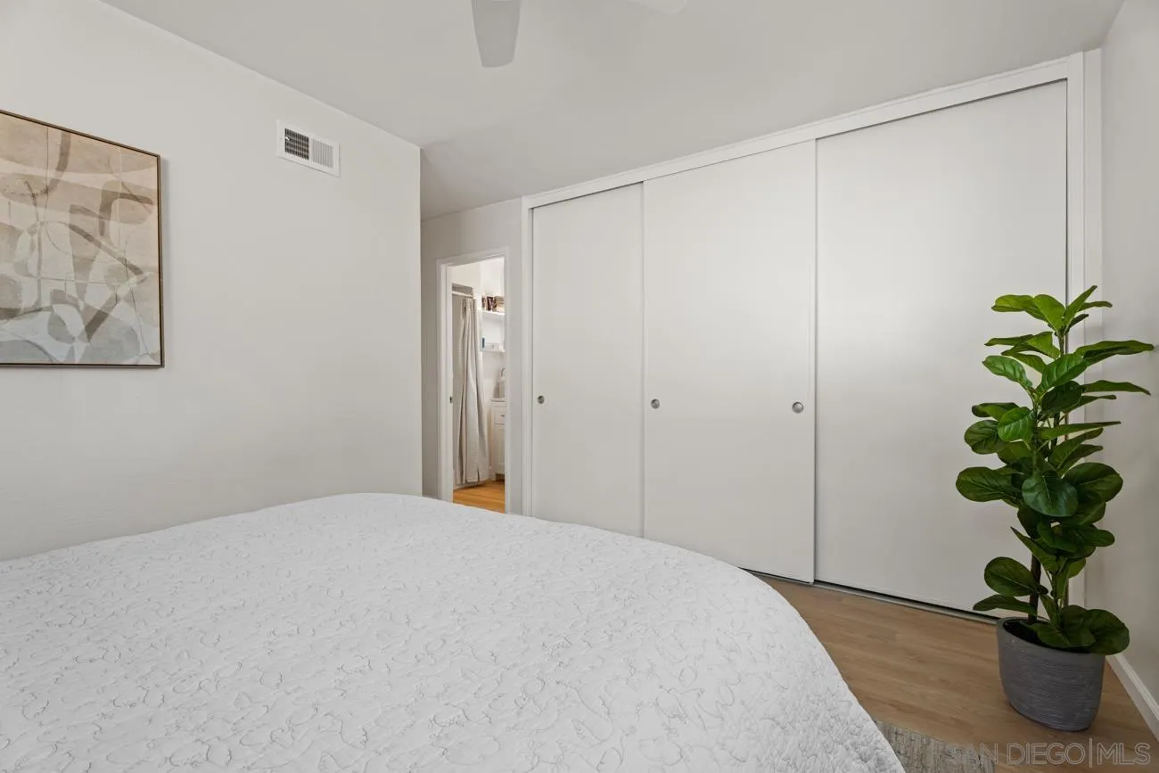 https://cdn.realtyfeed.com/cdn/127/260014976/044144864f014ffa3dd2ef04d3b641d2.webp