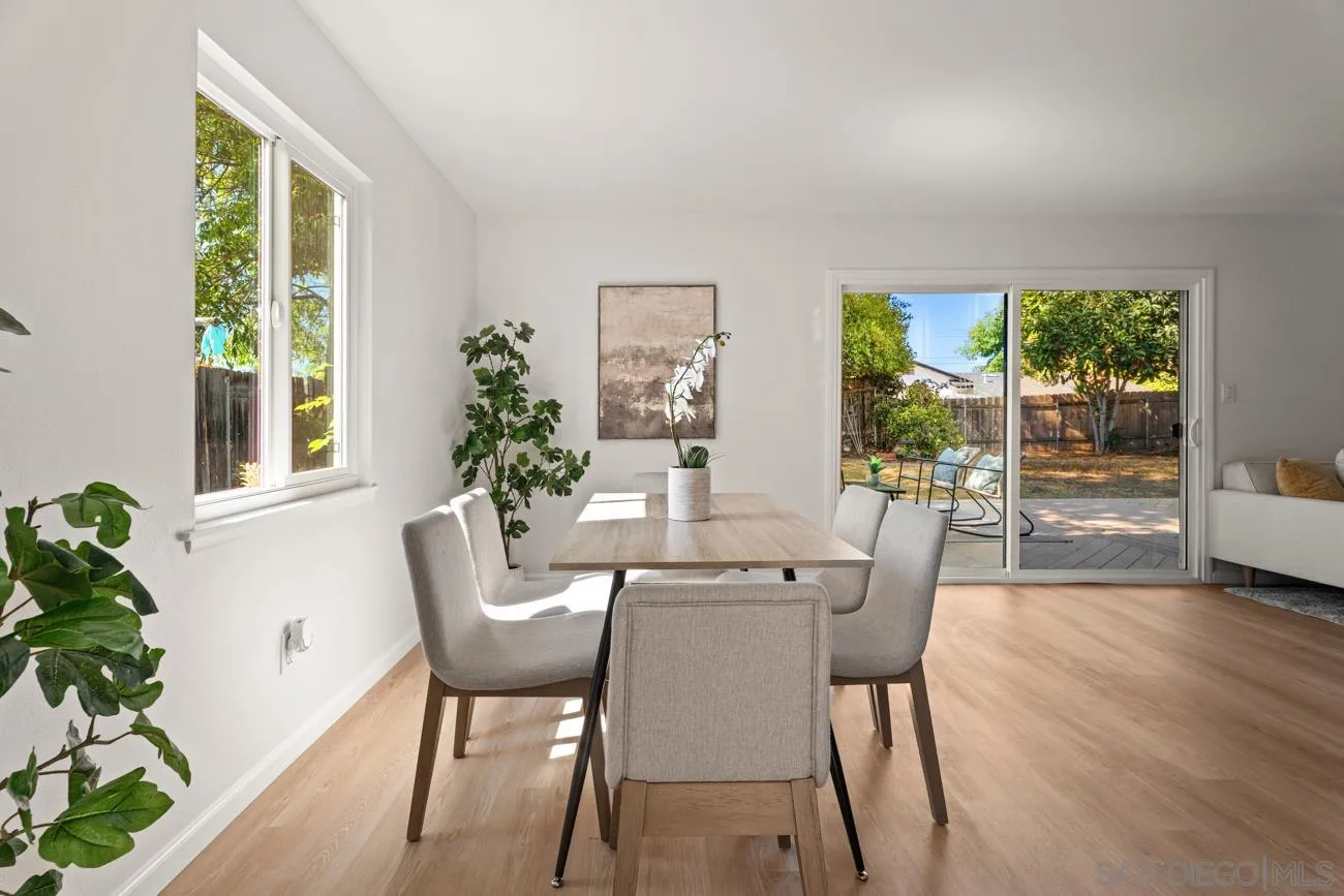 https://cdn.realtyfeed.com/cdn/127/260014976/088d5e1b75aa4bf53682c2cf2d21be3f.webp