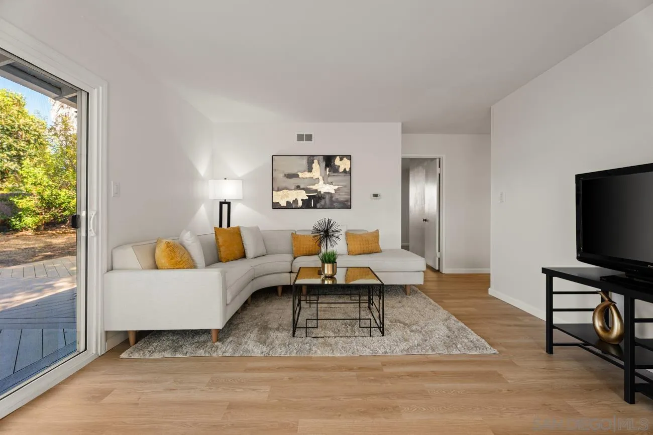 https://cdn.realtyfeed.com/cdn/127/260014976/5fae2a3f98cc1d8979413f1214946291.webp