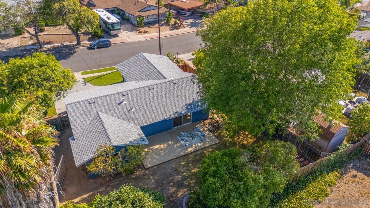 https://cdn.realtyfeed.com/cdn/127/260014976/9a95f20cf27eca103972554c1d084cd2.webp