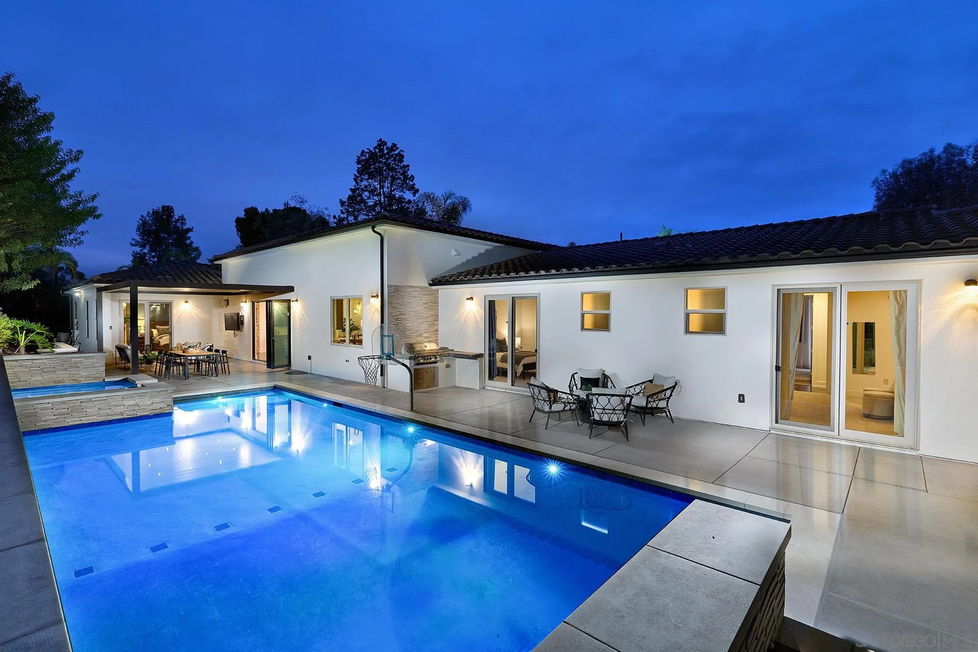 https://cdn.realtyfeed.com/cdn/127/260014977/6acdc64ec51dfc2e73a226e09abf31f5.webp