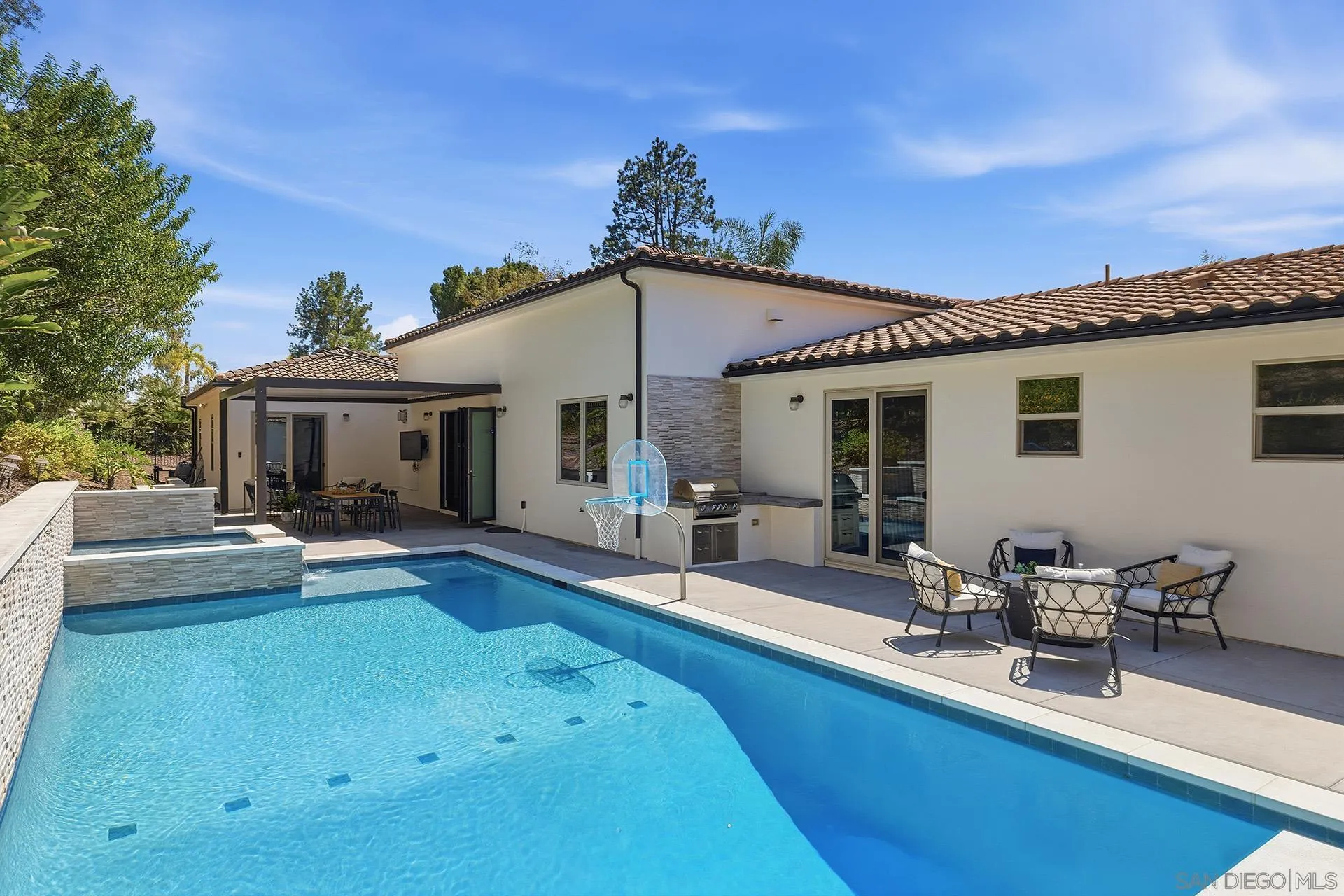 https://cdn.realtyfeed.com/cdn/127/260014977/c285dbb83169dbaa5179b4831dfc4c6e.webp