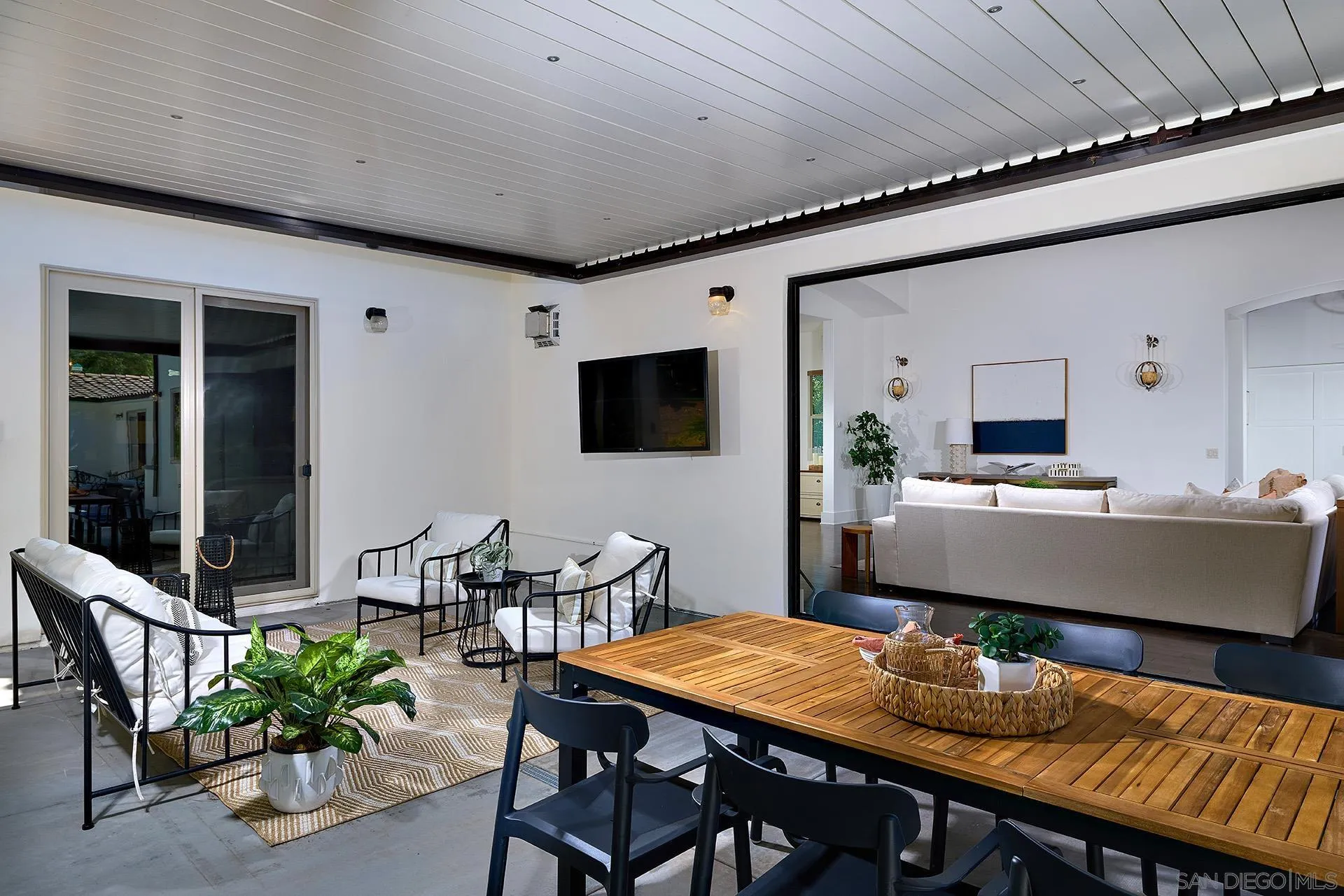 https://cdn.realtyfeed.com/cdn/127/260014977/dbb94aafd70cc4752dec71a5e8f12879.webp