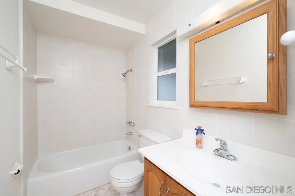 https://cdn.realtyfeed.com/cdn/127/260014979/8bbd30fd799ae8ec13e19e42da924bde.webp
