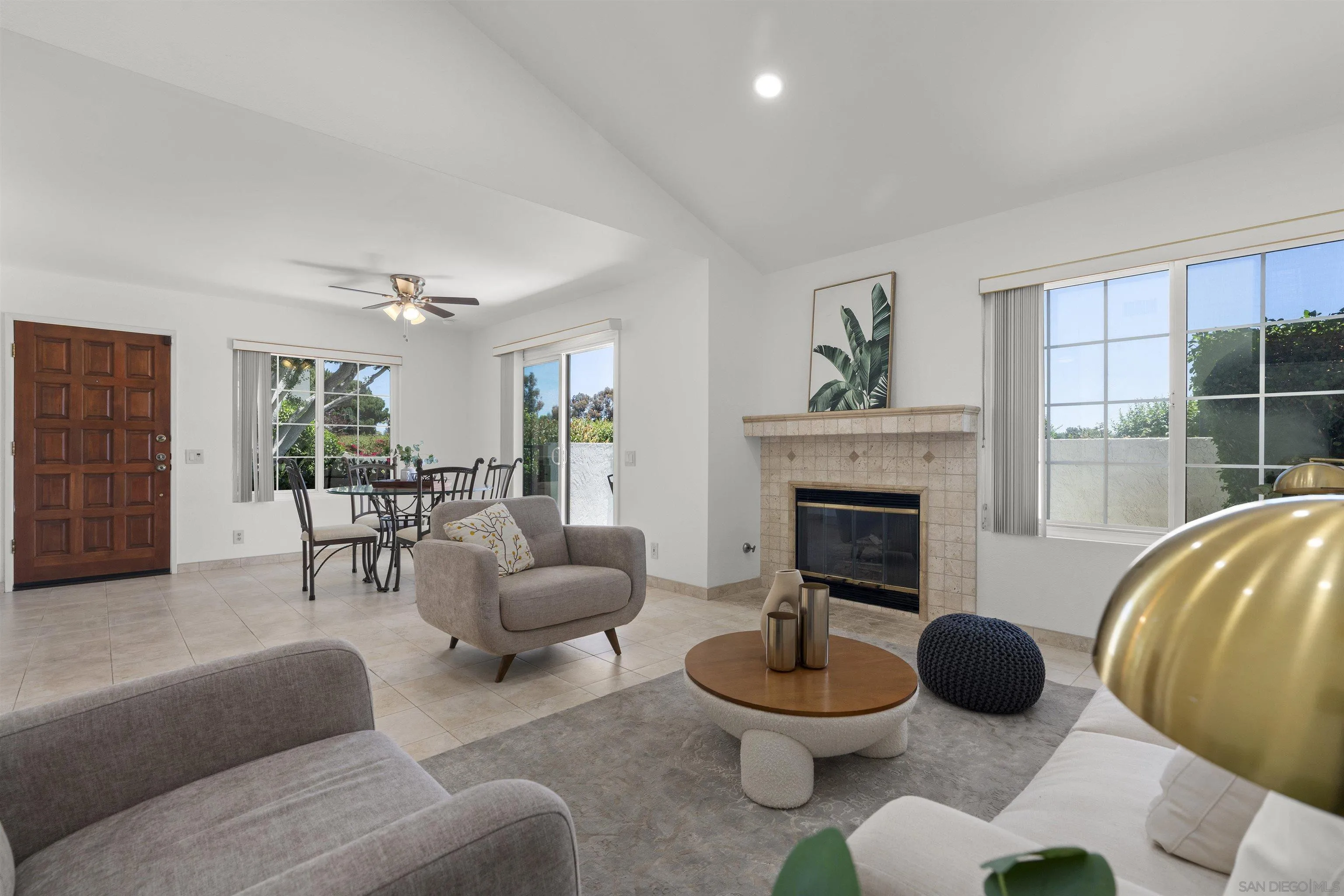 https://cdn.realtyfeed.com/cdn/127/260014980/050e150d682310653fa282527c7cbe99.webp