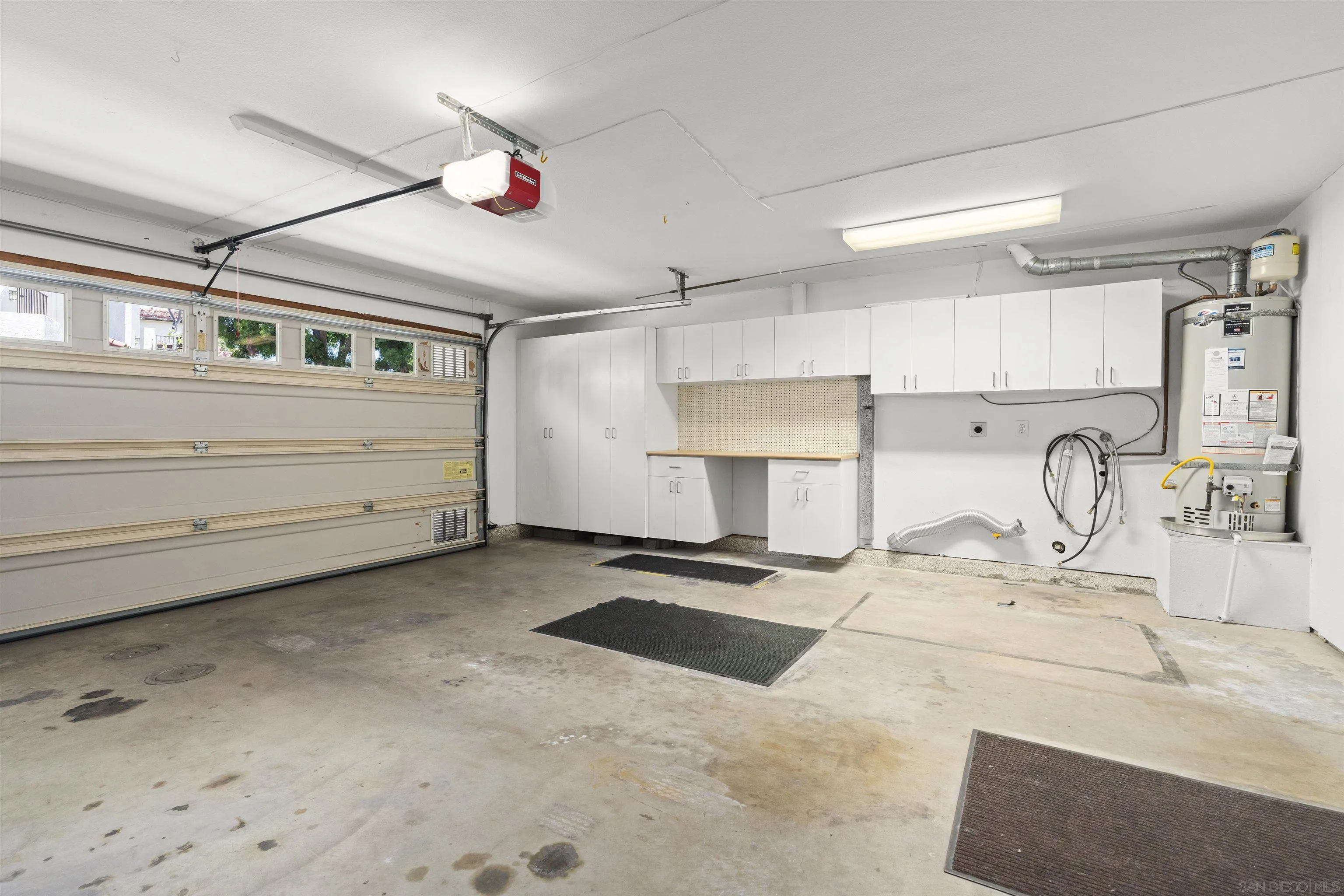 https://cdn.realtyfeed.com/cdn/127/260014980/2f3558295f6dcb8168ce2e9ae16d5f8e.webp
