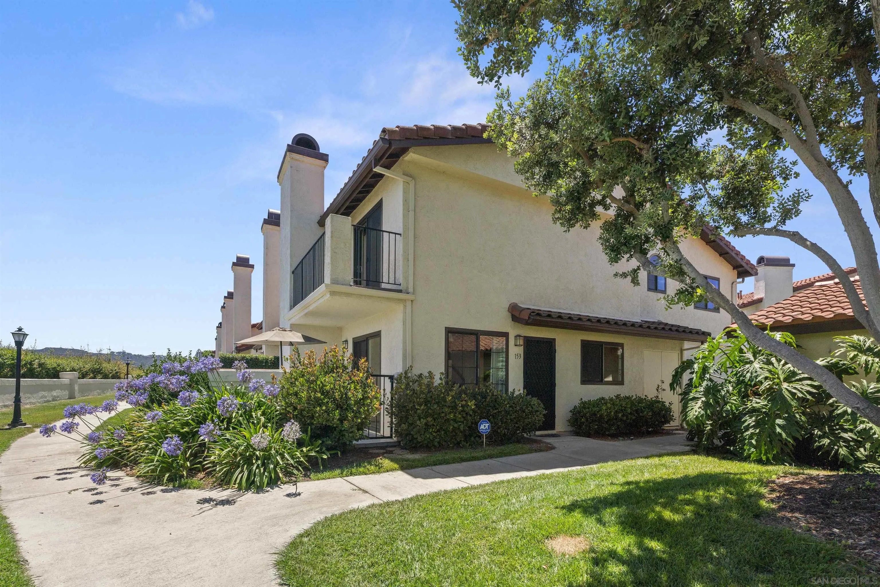 https://cdn.realtyfeed.com/cdn/127/260014980/6e097bf481914c8bb07dd1df4cdb9850.webp