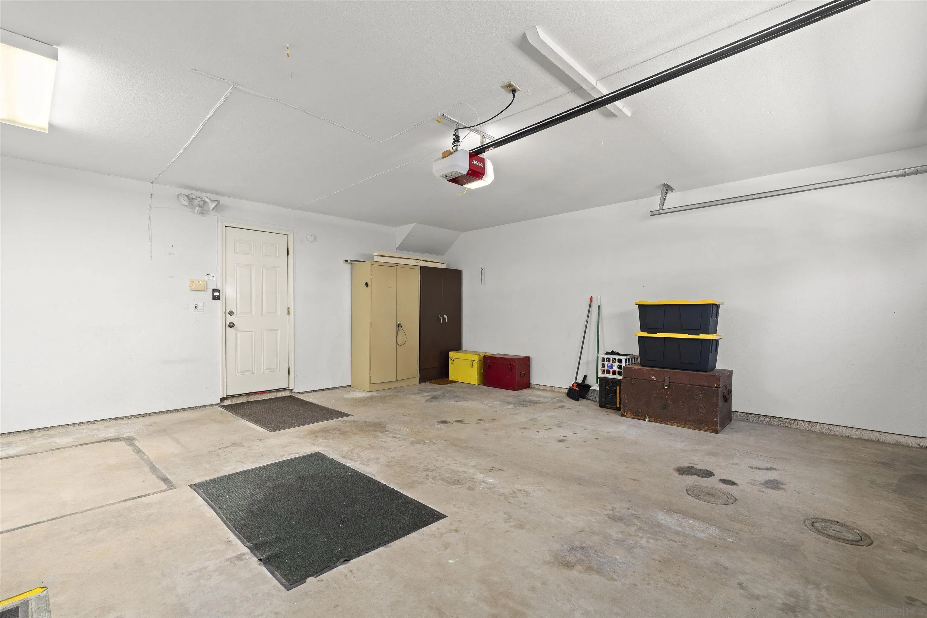 https://cdn.realtyfeed.com/cdn/127/260014980/73275d3ee2e39c9de66d4f4e11078c40.webp