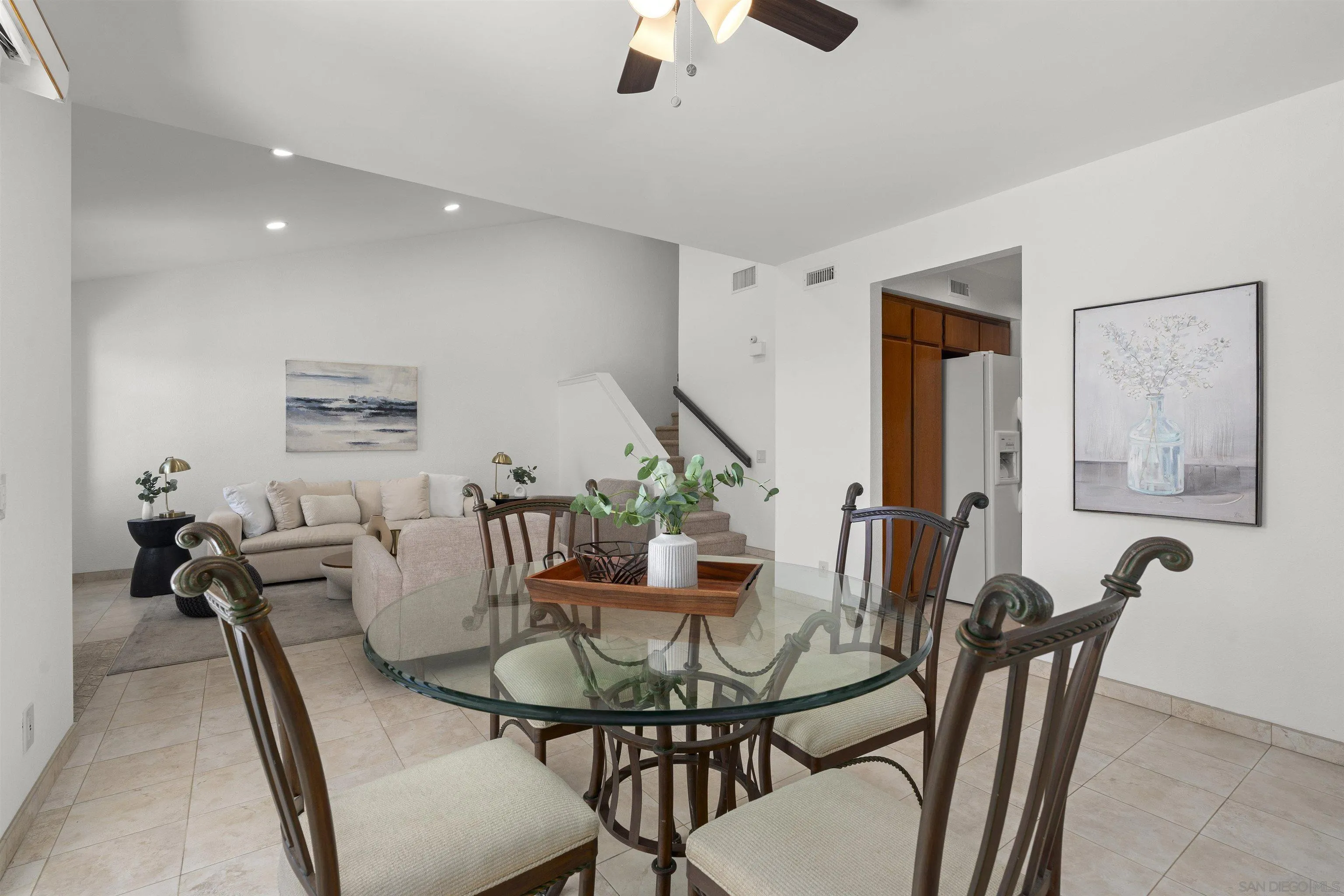 https://cdn.realtyfeed.com/cdn/127/260014980/a3e0c86bdf3d0dd7f74f542e84dafad3.webp