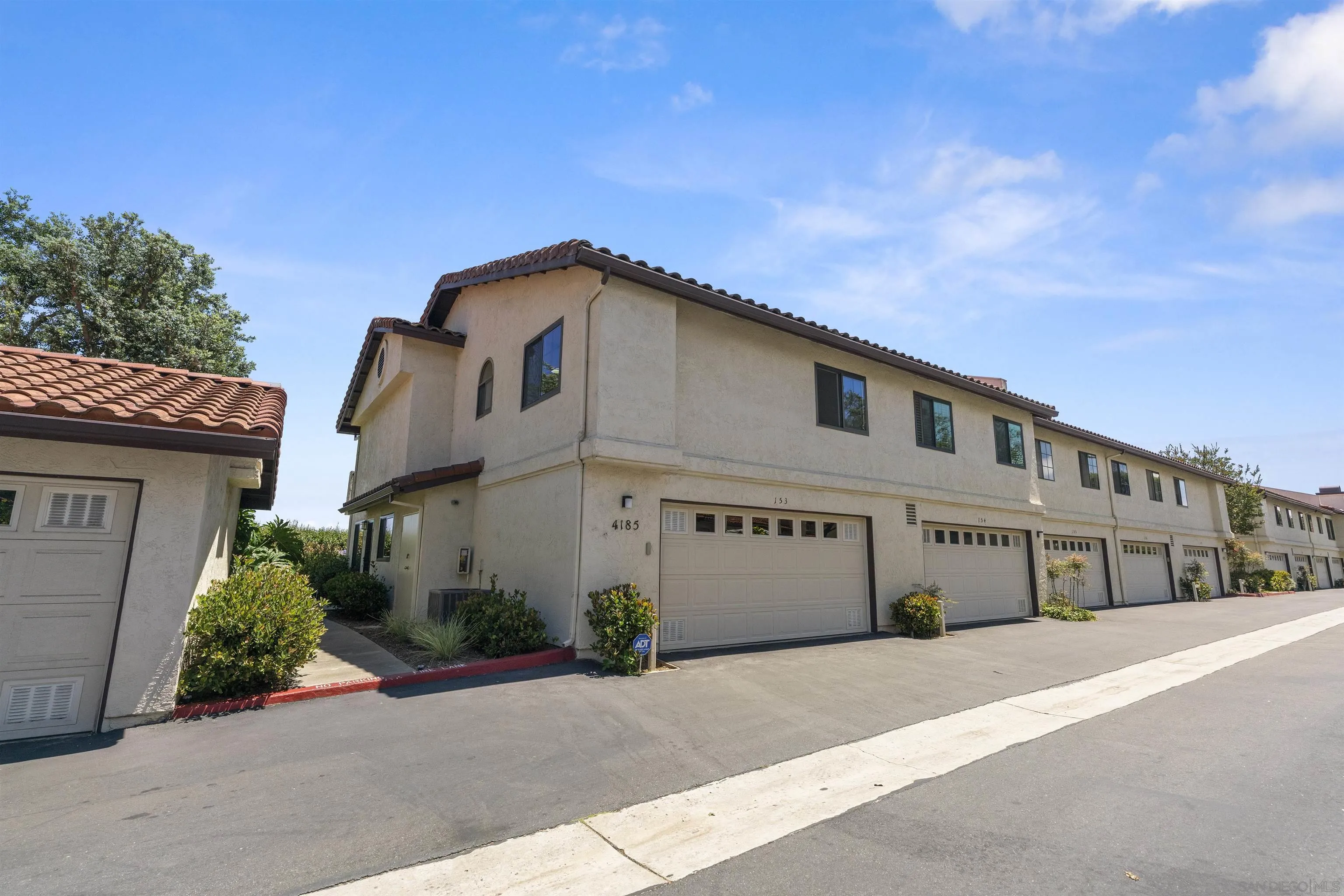 https://cdn.realtyfeed.com/cdn/127/260014980/b7b1994f396f505b44fbed3ec5094296.webp