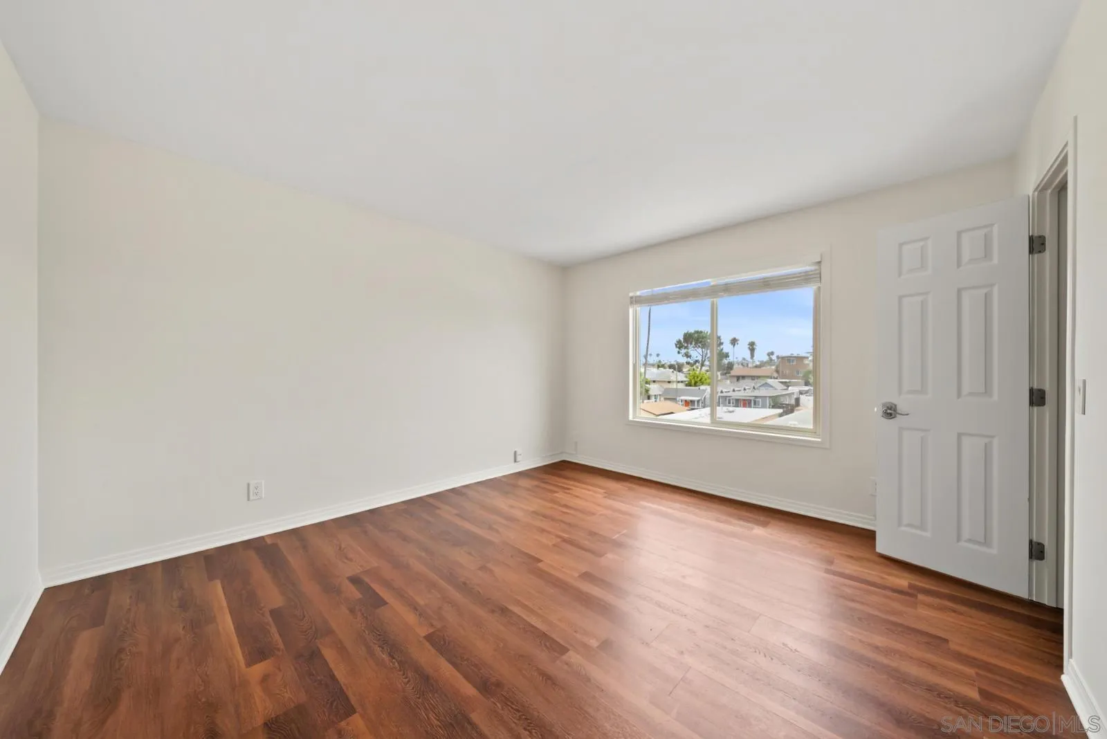 Photo #18: 260014981 Listing: Photo #18