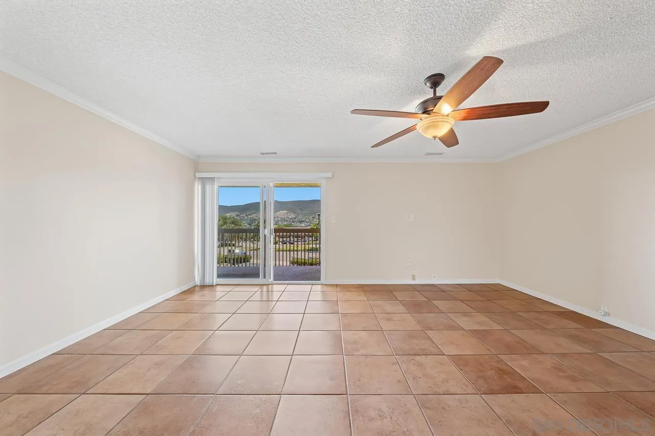 Photo #7: 260014982 Listing: Photo #7