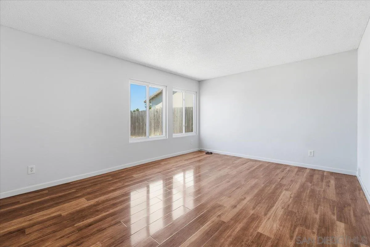 https://cdn.realtyfeed.com/cdn/127/260014983/32e6d09c87729eb238ffbd94b2d67340.webp