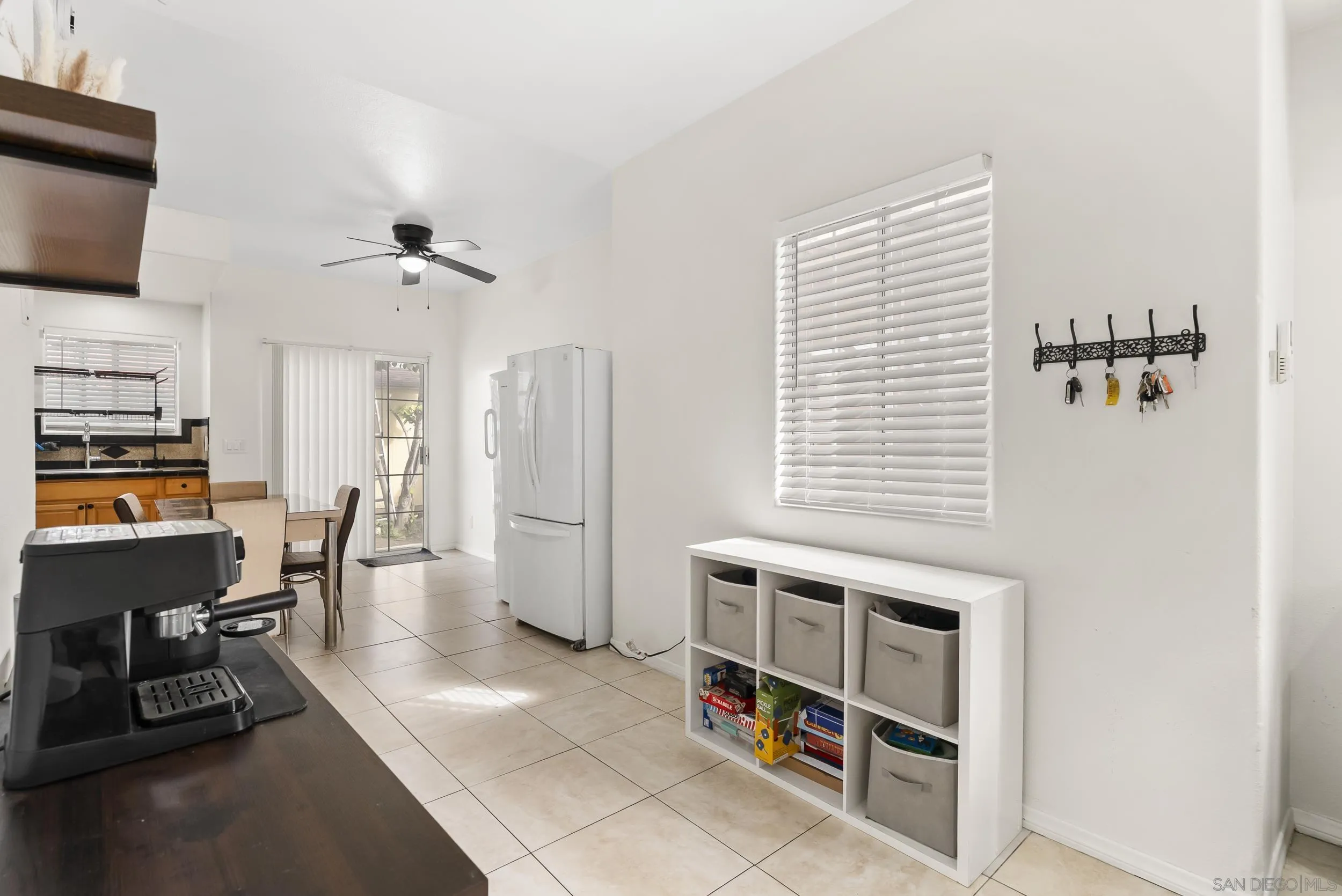 https://cdn.realtyfeed.com/cdn/127/260014986/6ade18d453df91eef0a745ebda3ee0a6.webp
