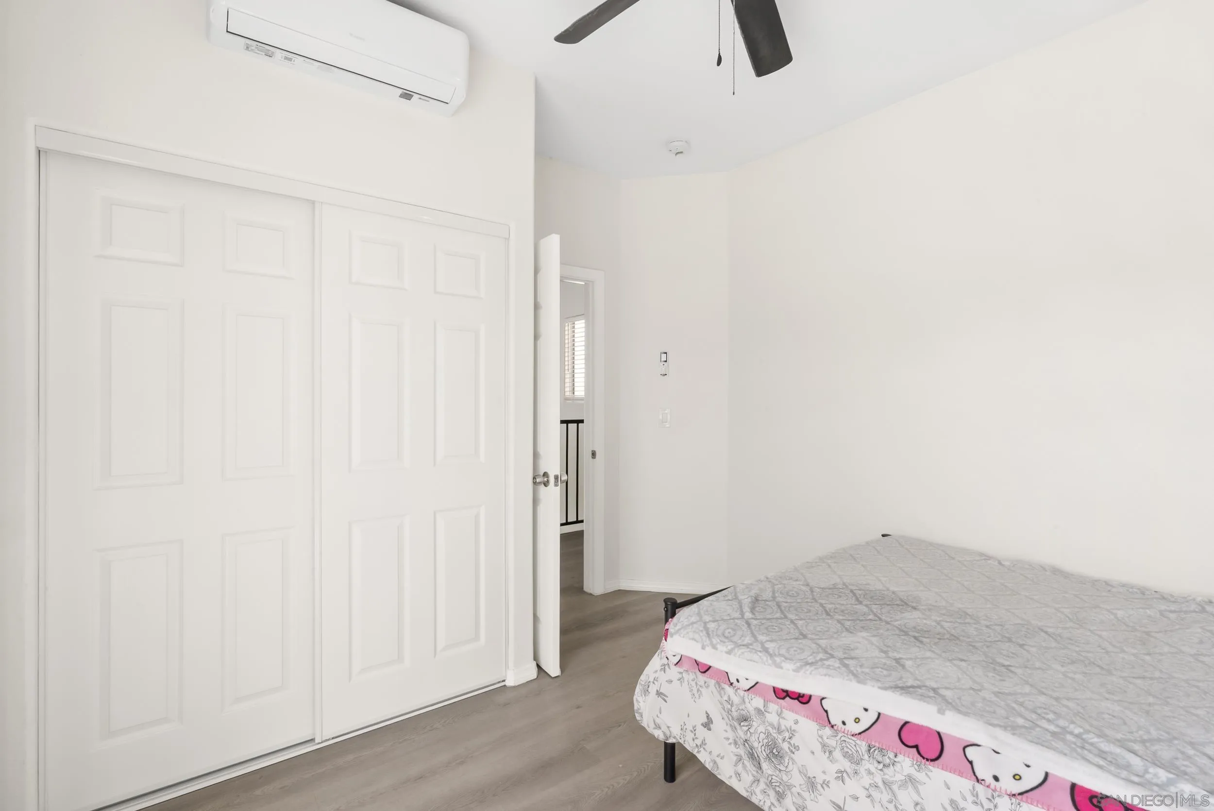 https://cdn.realtyfeed.com/cdn/127/260014986/8d6f75ddbb2a37ef75d4654bcf3f96b8.webp