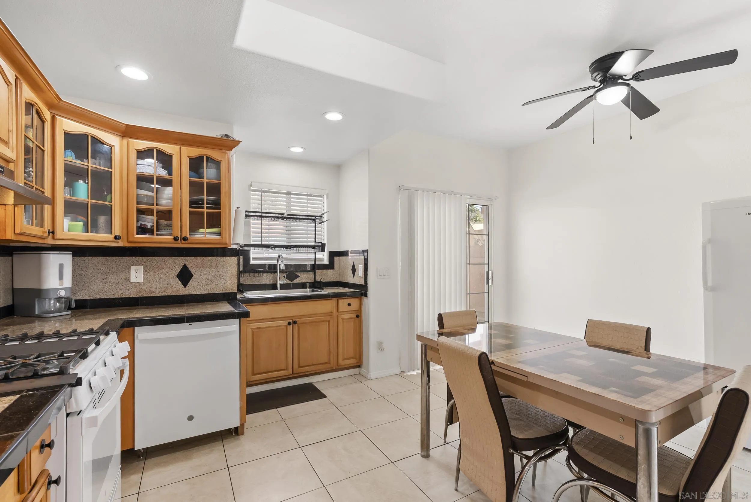 https://cdn.realtyfeed.com/cdn/127/260014986/8eba60c2e899aa2f8ccec7071b34249d.webp
