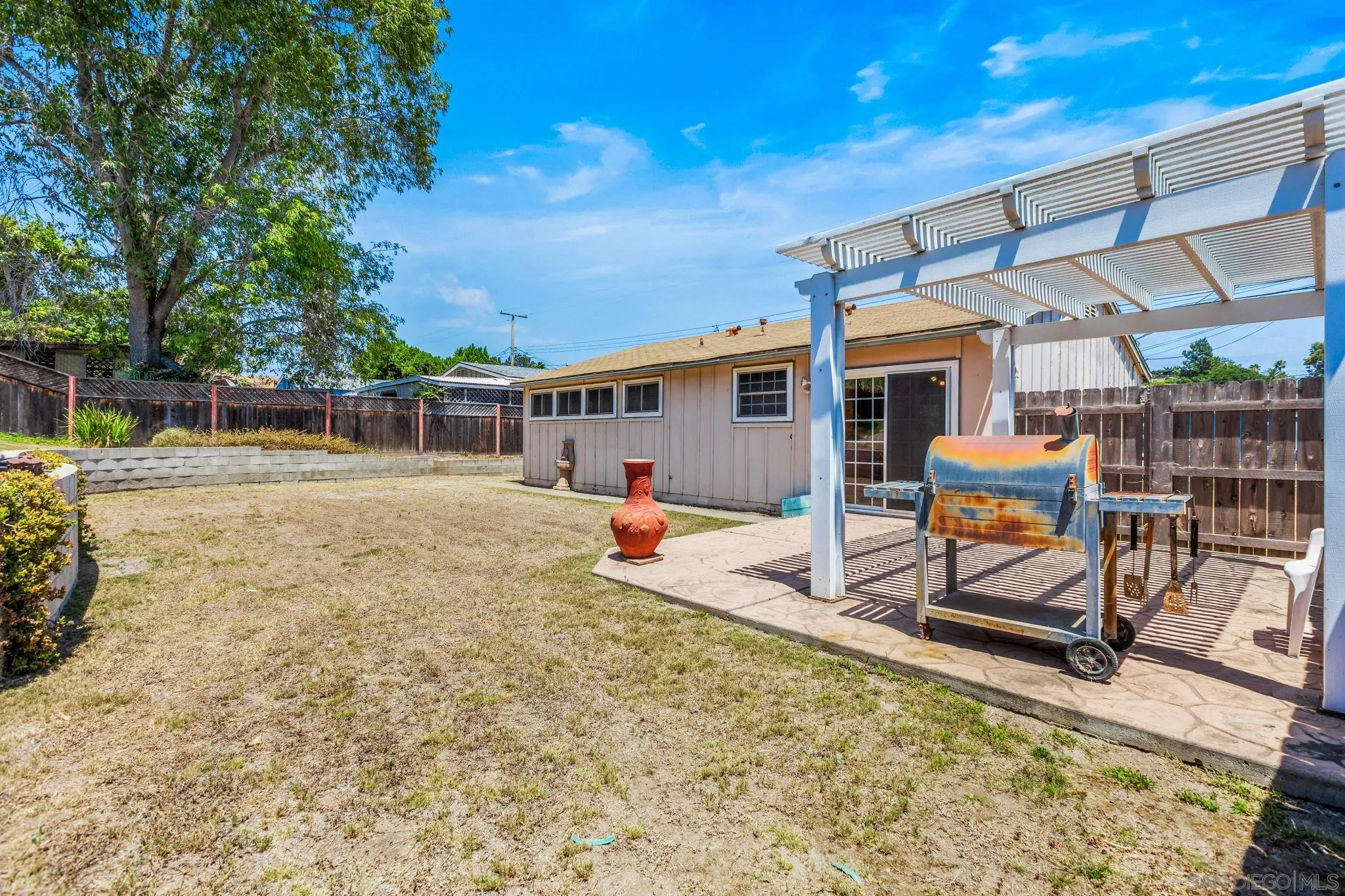 https://cdn.realtyfeed.com/cdn/127/260014989/3b1e42be9f11bbca8c3140e3dbcfa128.webp