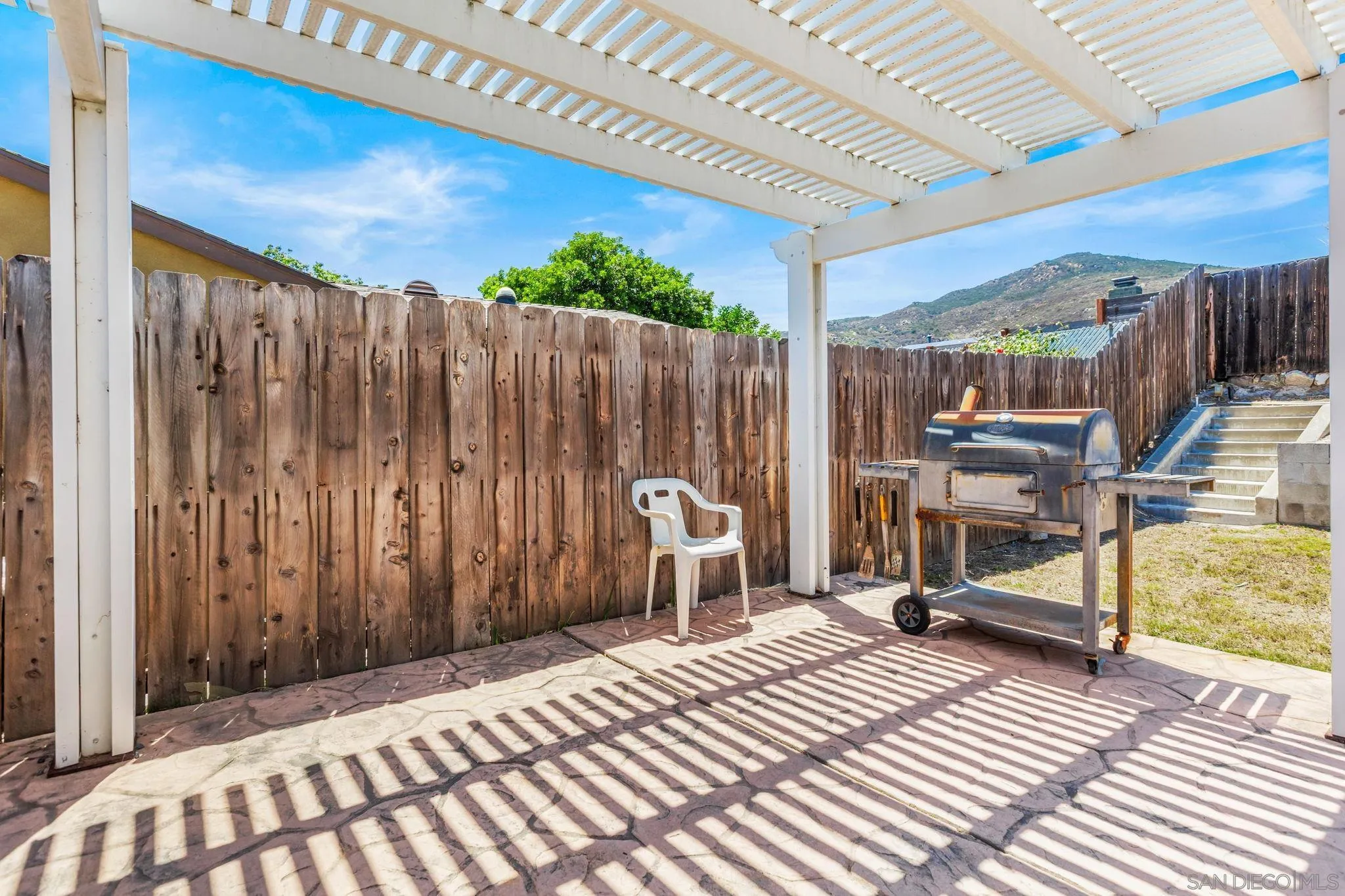 https://cdn.realtyfeed.com/cdn/127/260014989/78727171963641e6b14a0c11bedaf347.webp