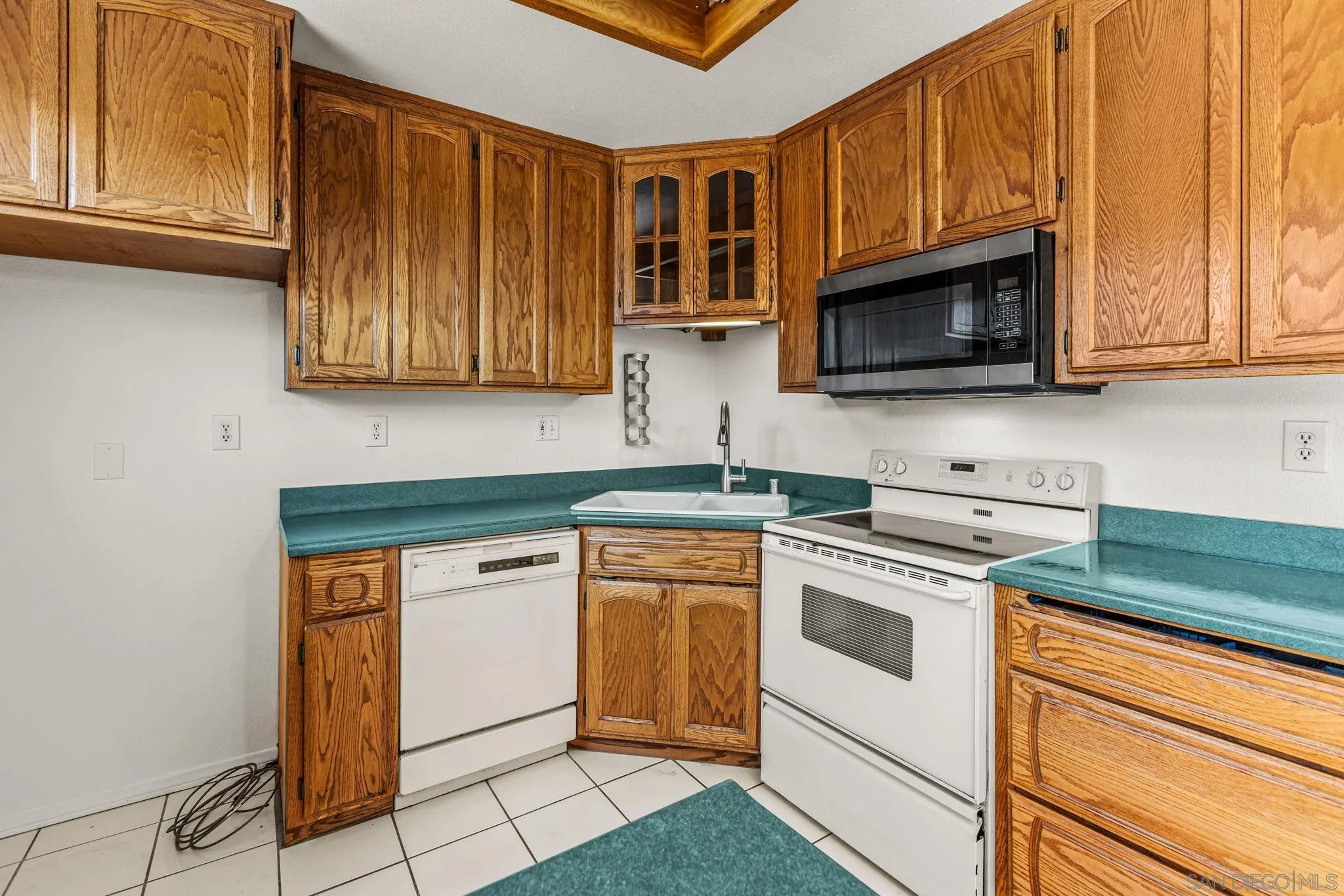 https://cdn.realtyfeed.com/cdn/127/260014989/d2abd7cd0d8d497d26fb4241586b2c4a.webp