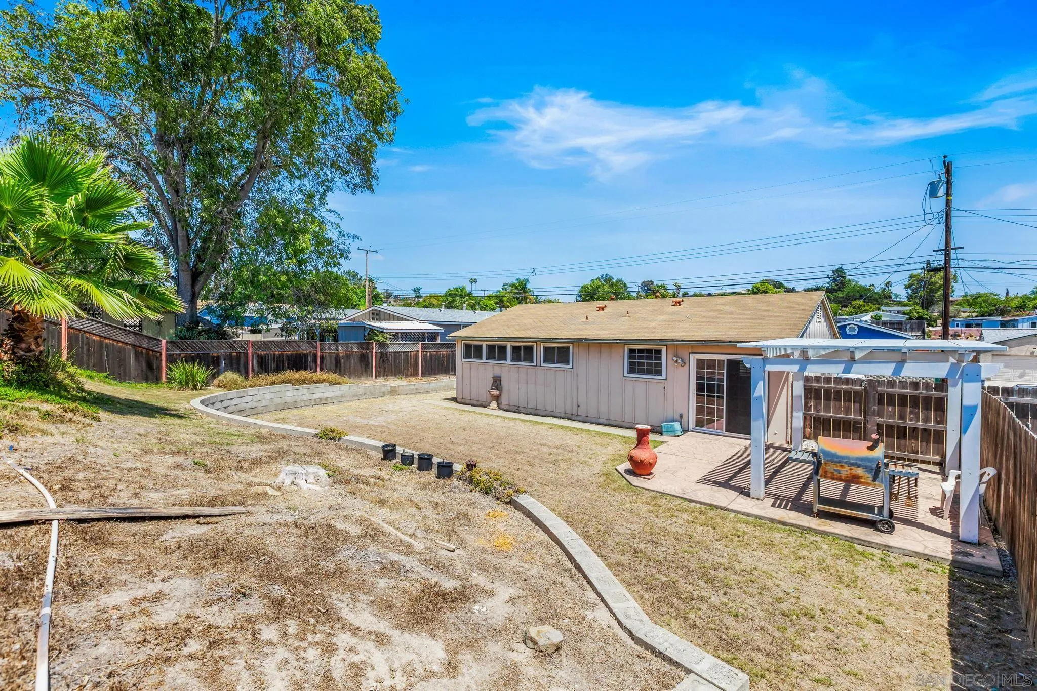 https://cdn.realtyfeed.com/cdn/127/260014989/fe2ab9ffc61533ba10801bfd0d39a781.webp