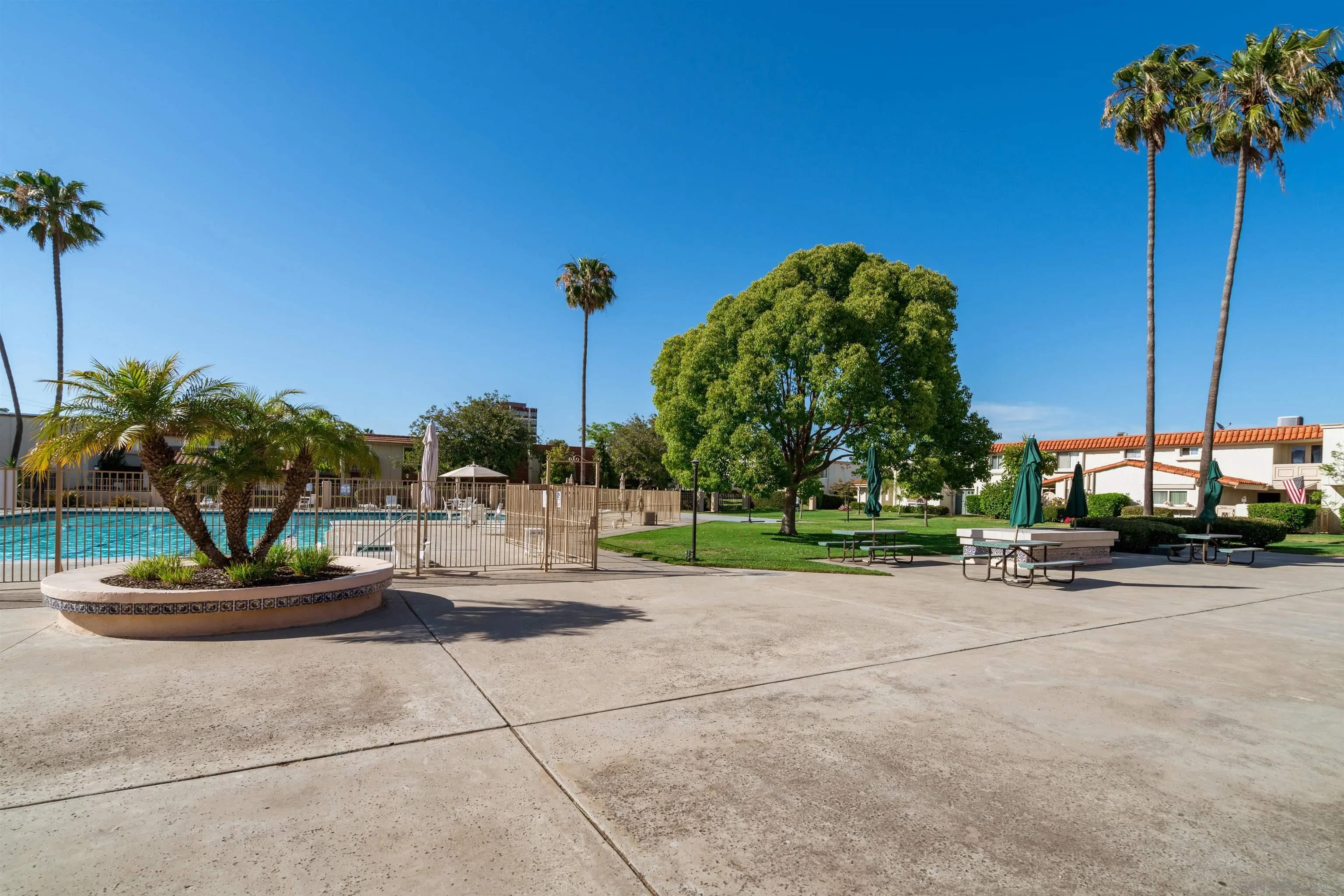 Photo #38: 260014993 Listing: Photo #38