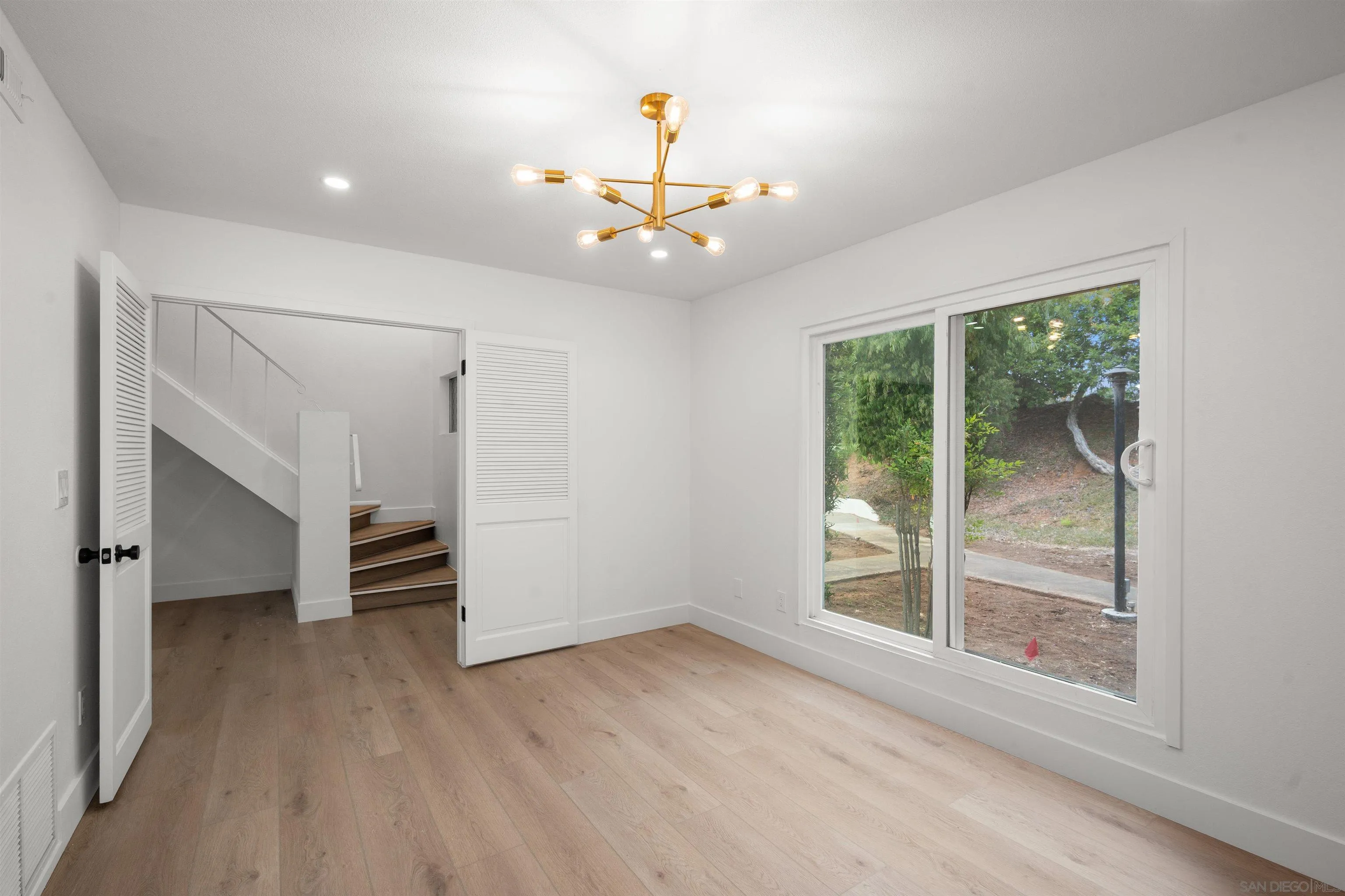 Photo #11: 260014993 Listing: Photo #11