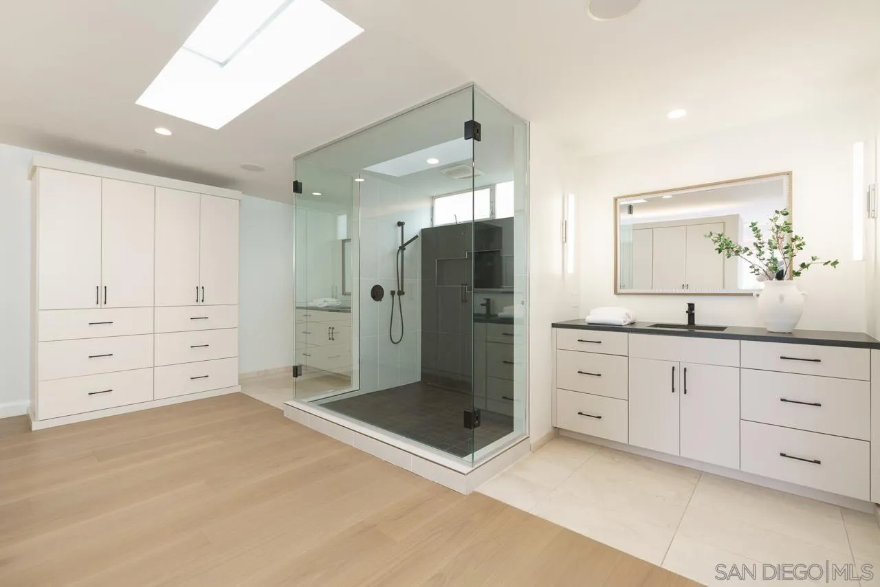 Photo #17: 260014994 Listing: Photo #17