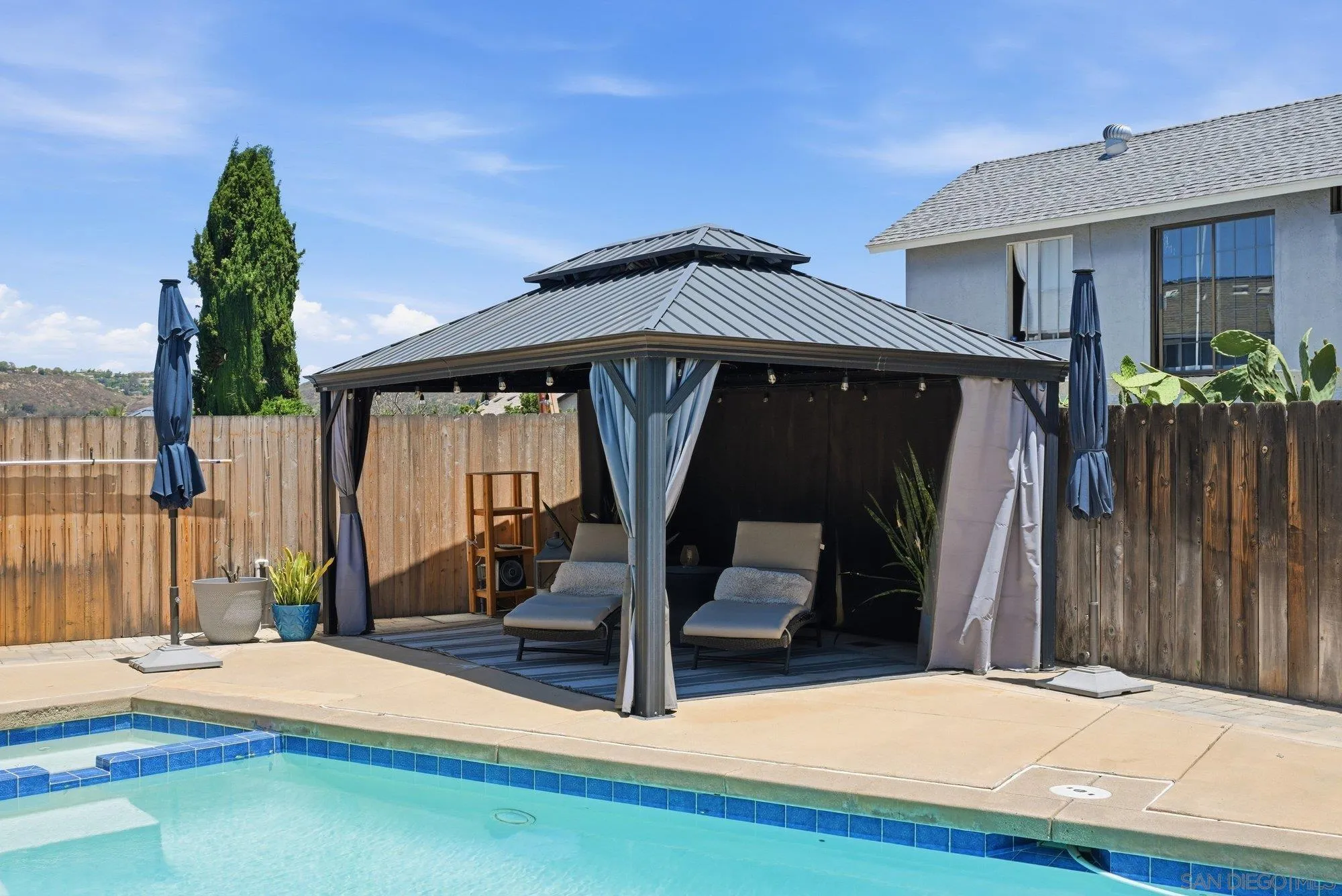 https://cdn.realtyfeed.com/cdn/127/260014995/6a6c4f9f61ace41dcddbb67ff297dec0.webp