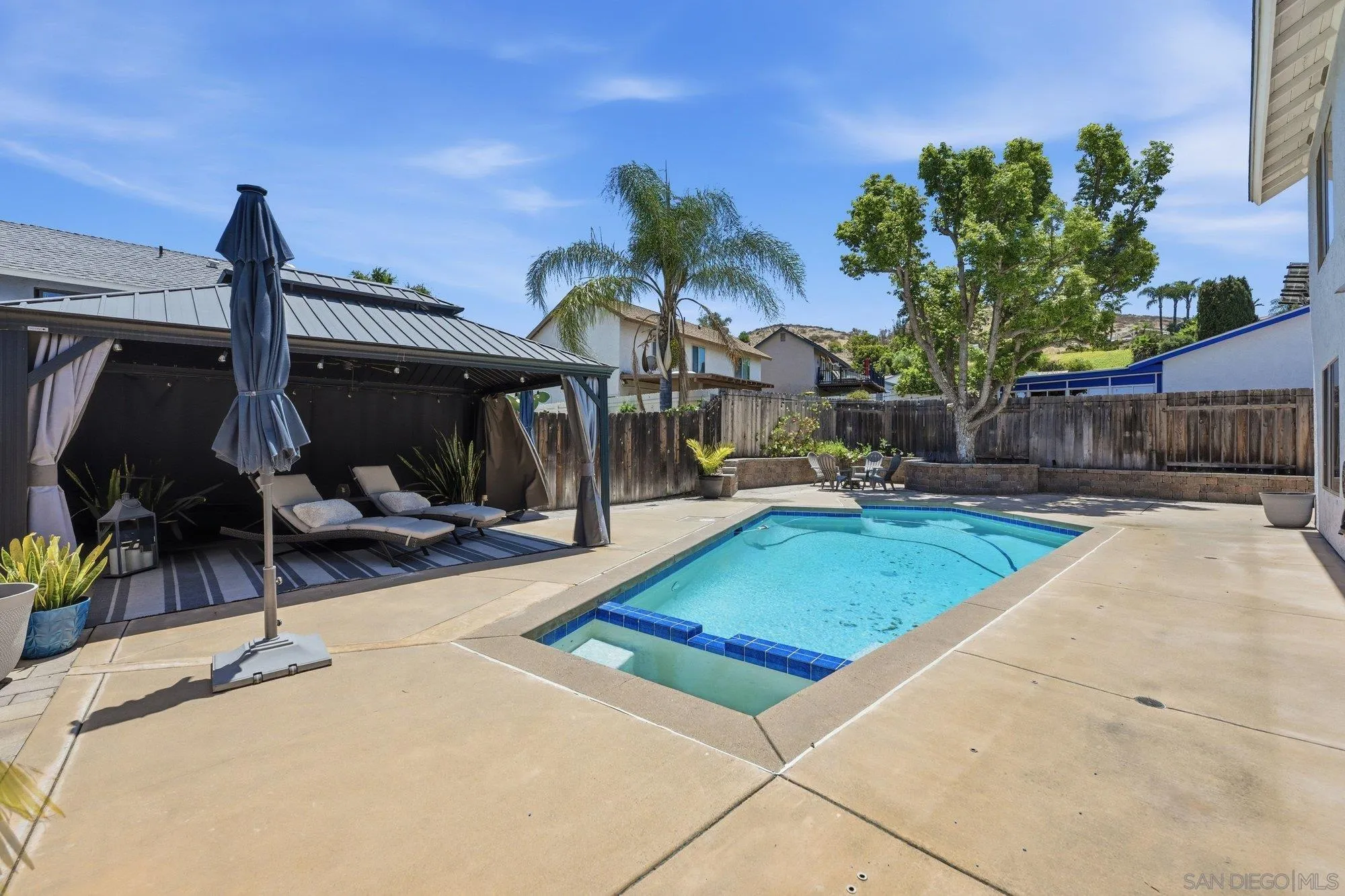 https://cdn.realtyfeed.com/cdn/127/260014995/7e1f24a41579c3743efd23ccaea2891b.webp
