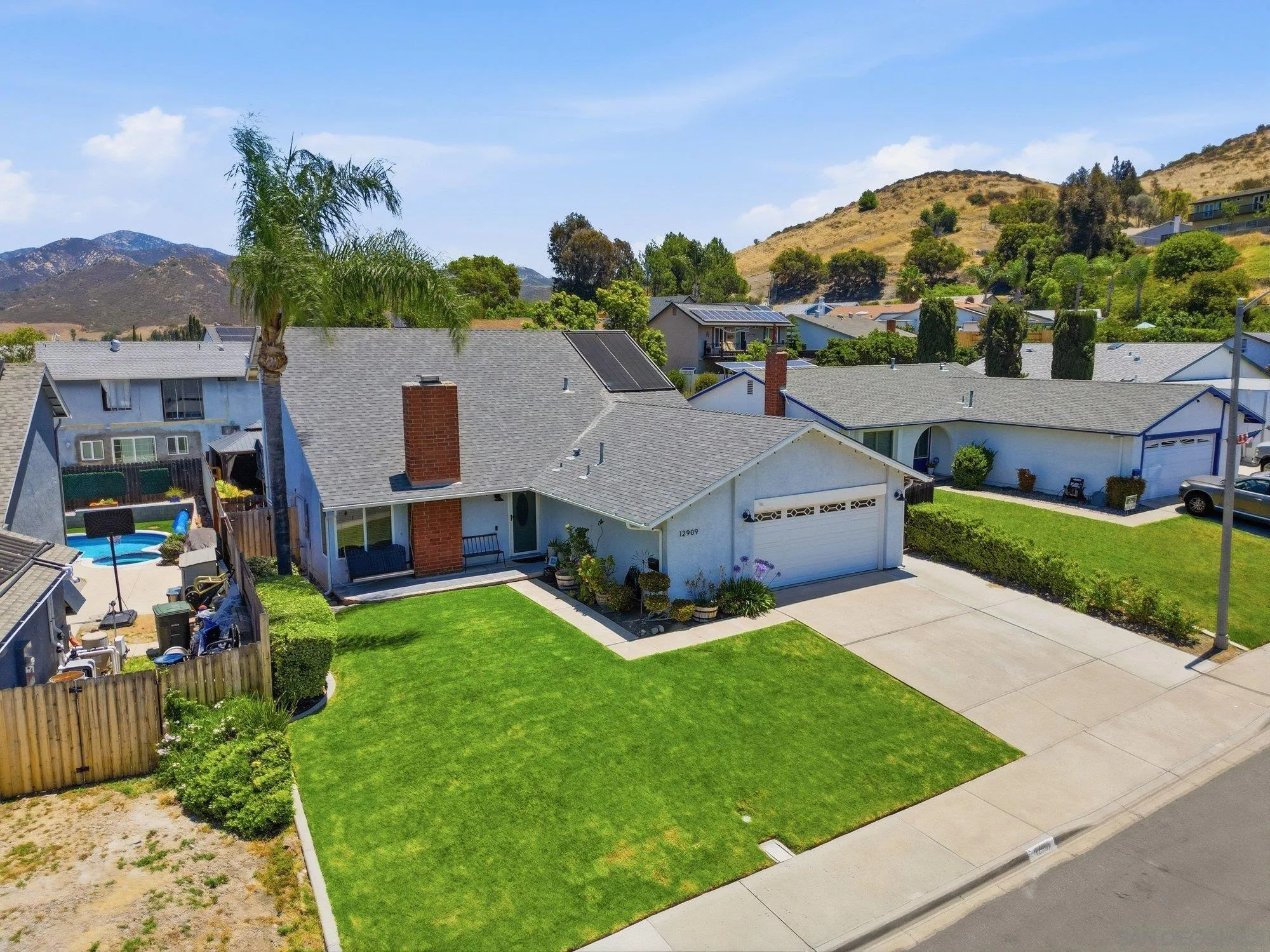 https://cdn.realtyfeed.com/cdn/127/260014995/92cc9379d6bbd2dbd6649d0461b9feb4.webp