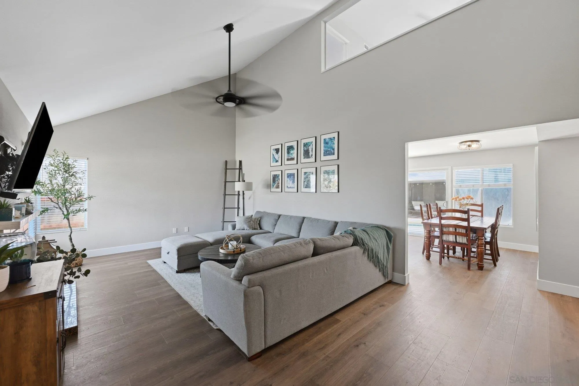 https://cdn.realtyfeed.com/cdn/127/260014995/abc7014116d79b7eb65d0ab55bce293d.webp