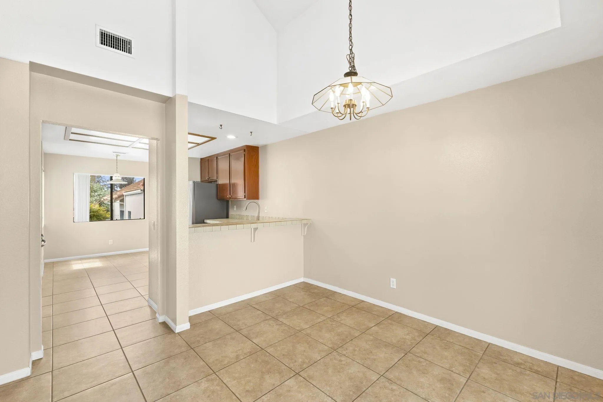 Photo #33: 260014997 Listing: Photo #33