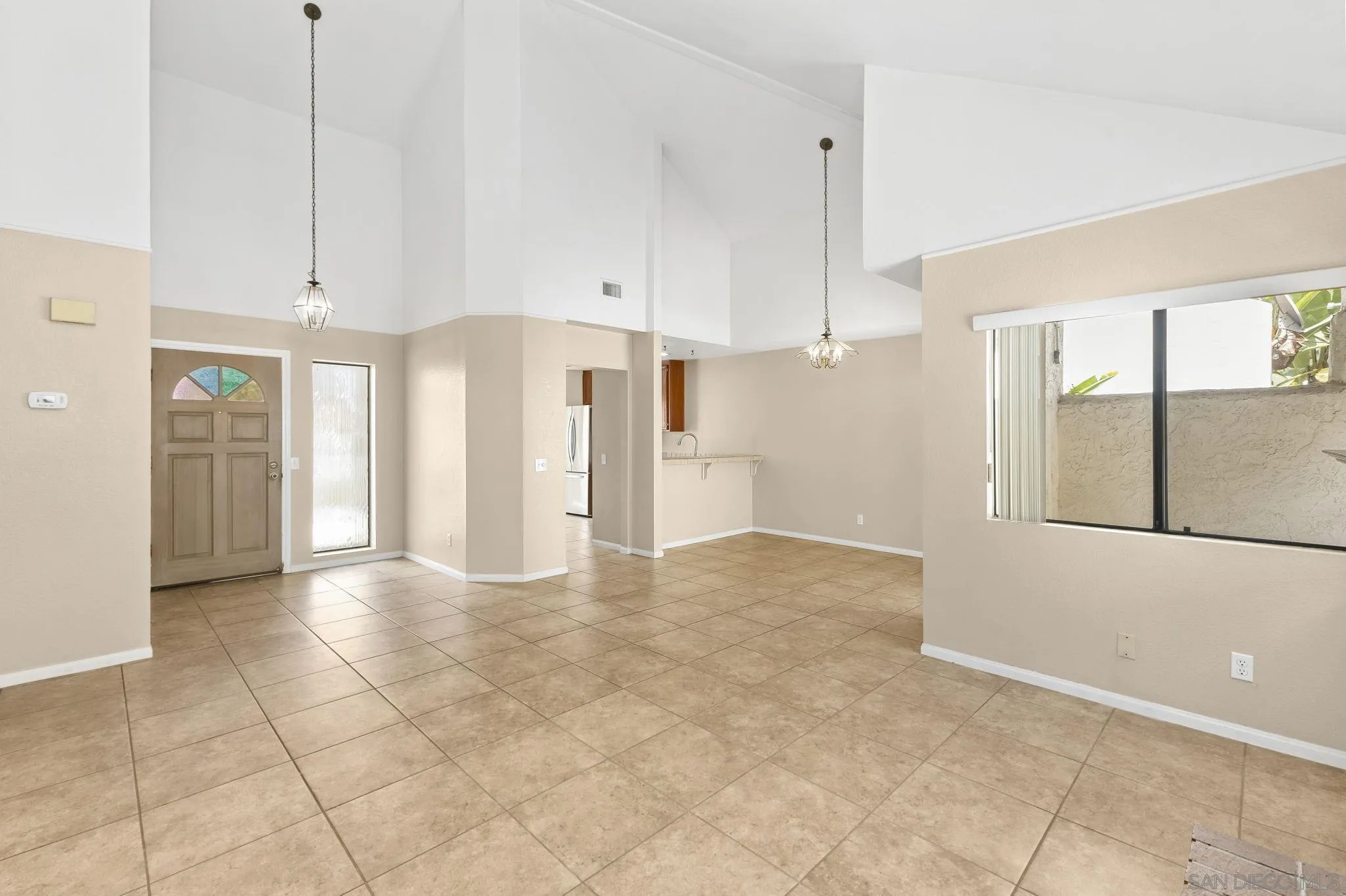 Photo #3: 260014997 Listing: Photo #3