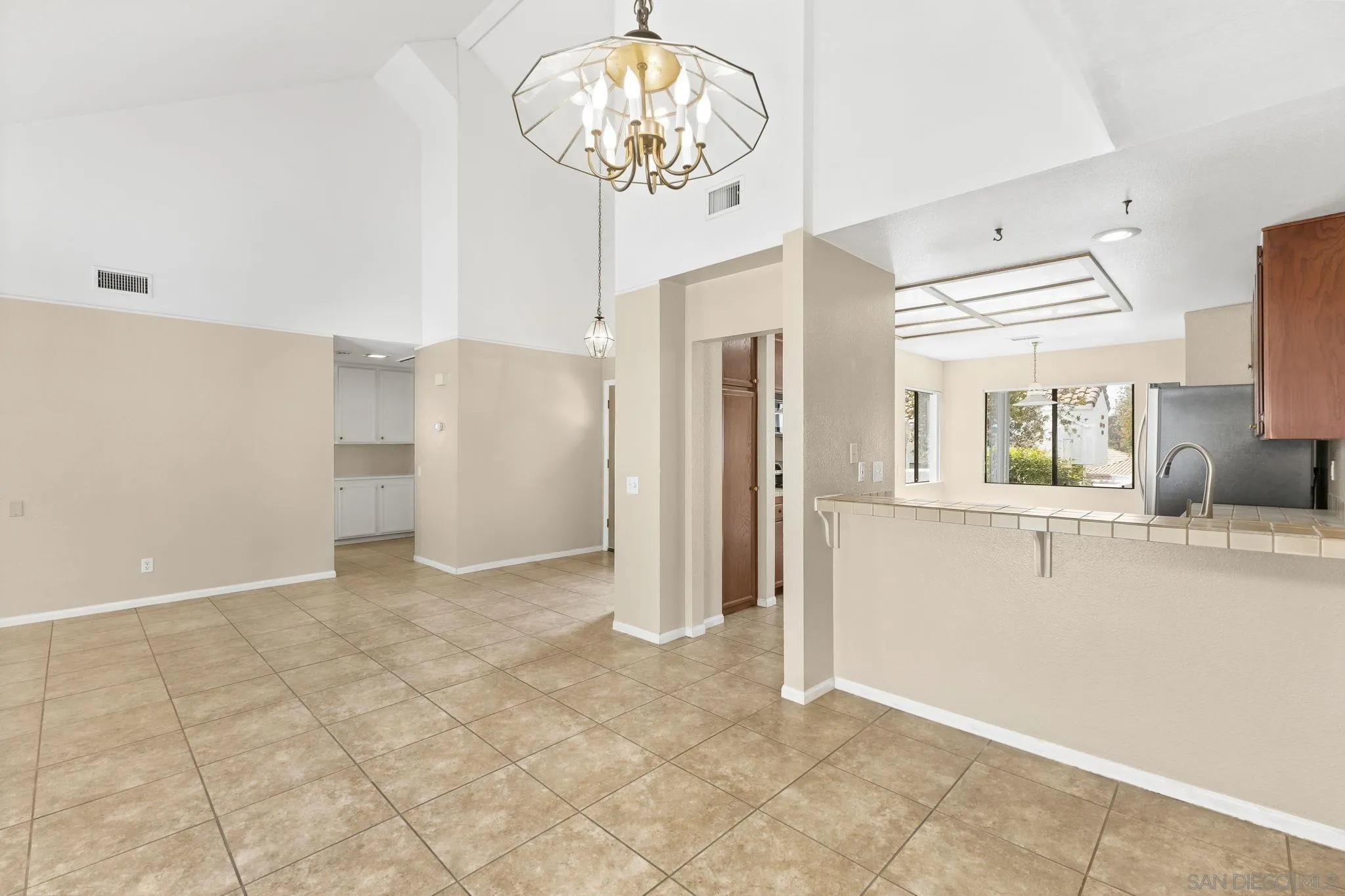 Photo #35: 260014997 Listing: Photo #35