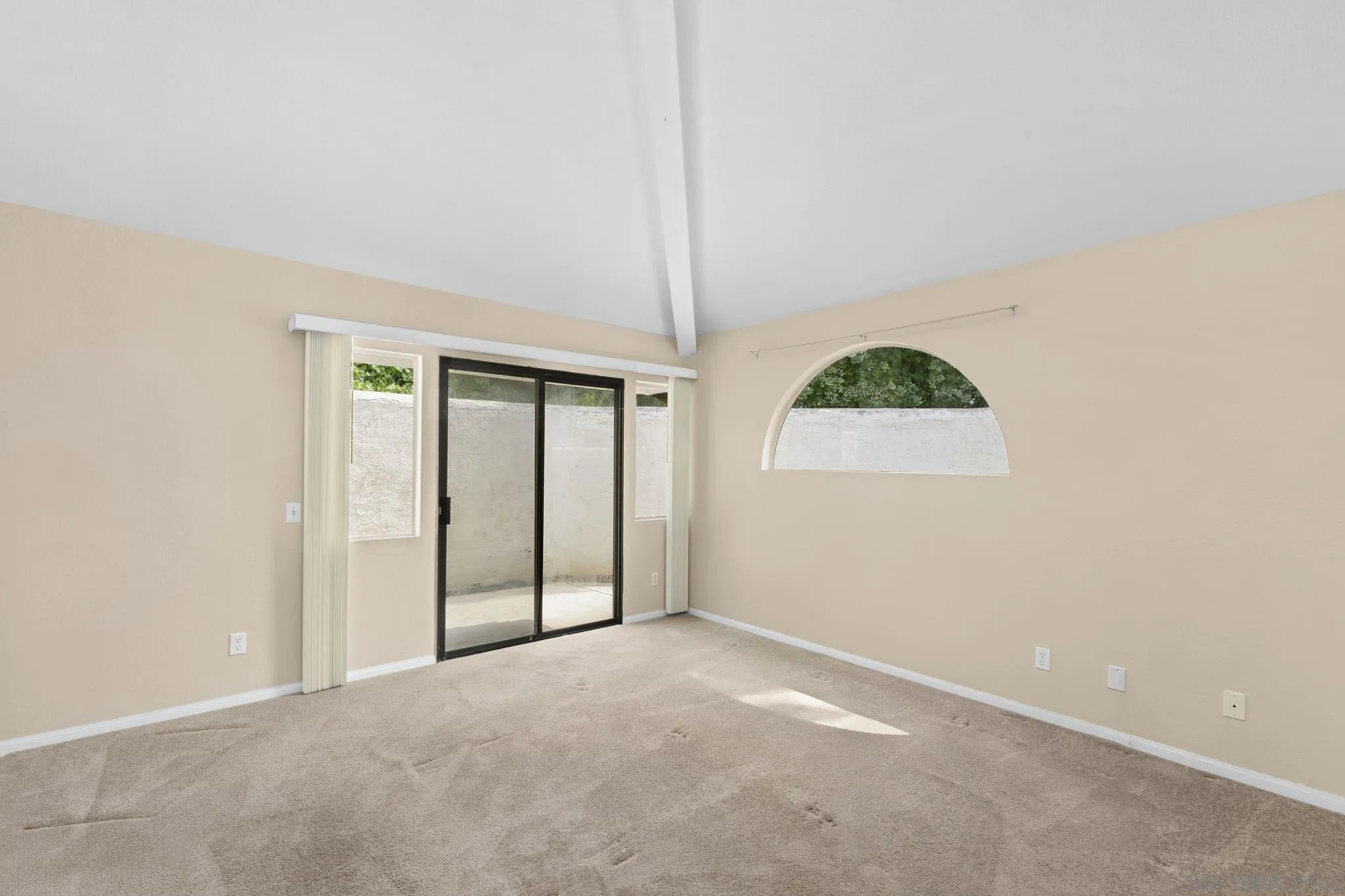 Photo #12: 260014997 Listing: Photo #12