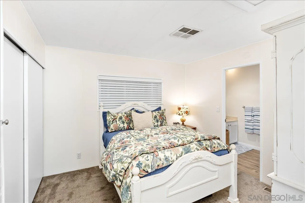 https://cdn.realtyfeed.com/cdn/127/2600150/ef1993714e647ba7ffb5a9d07a035961.webp