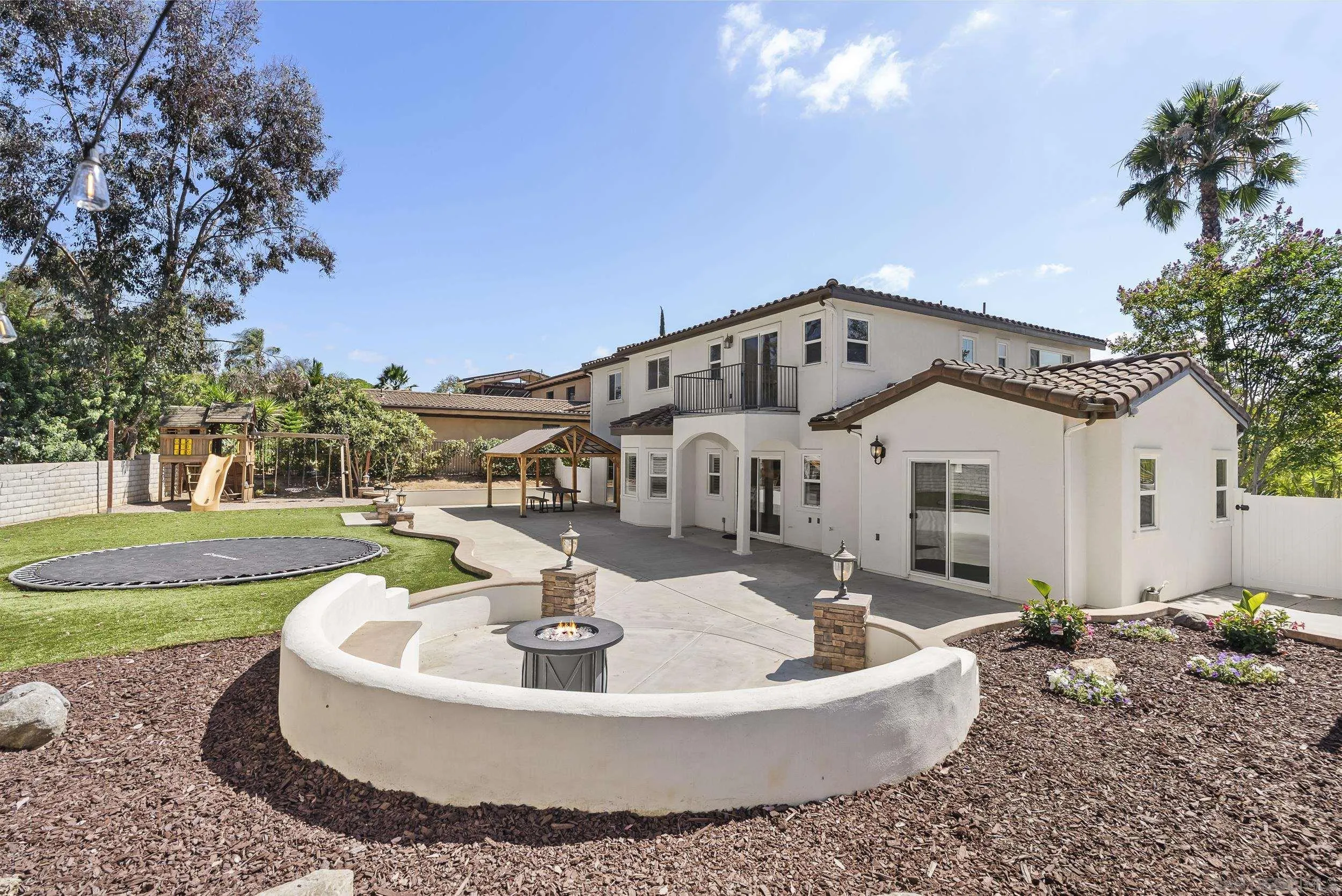 https://cdn.realtyfeed.com/cdn/127/260015000/0b1a0129647f51a44bc3b6c6c25e5276.webp