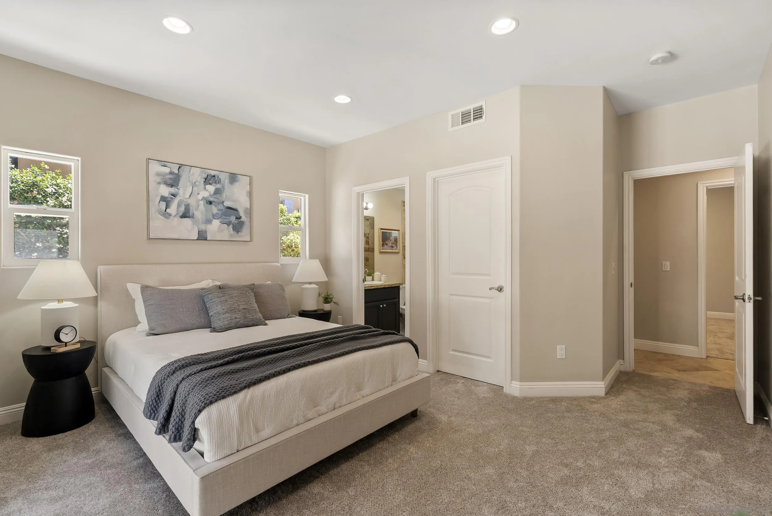 https://cdn.realtyfeed.com/cdn/127/260015000/516a61563bdd13380a18e875b9bbdf06.webp