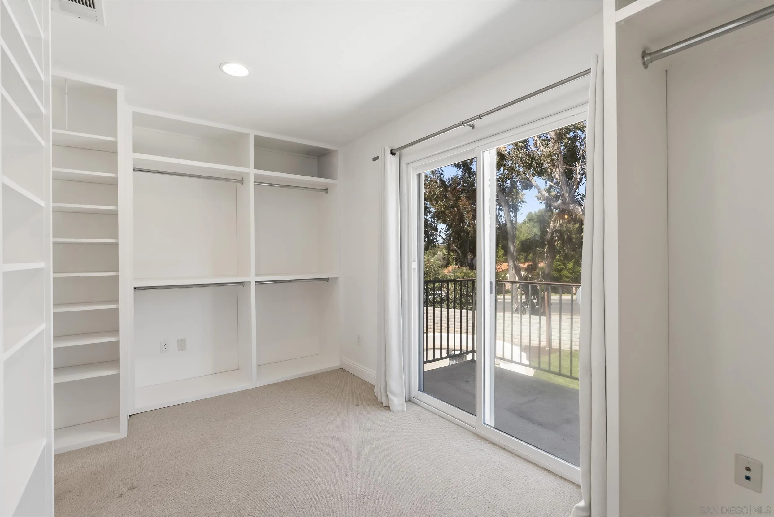 https://cdn.realtyfeed.com/cdn/127/260015000/5db0d661ec8134b97ce4b171817075a0.webp
