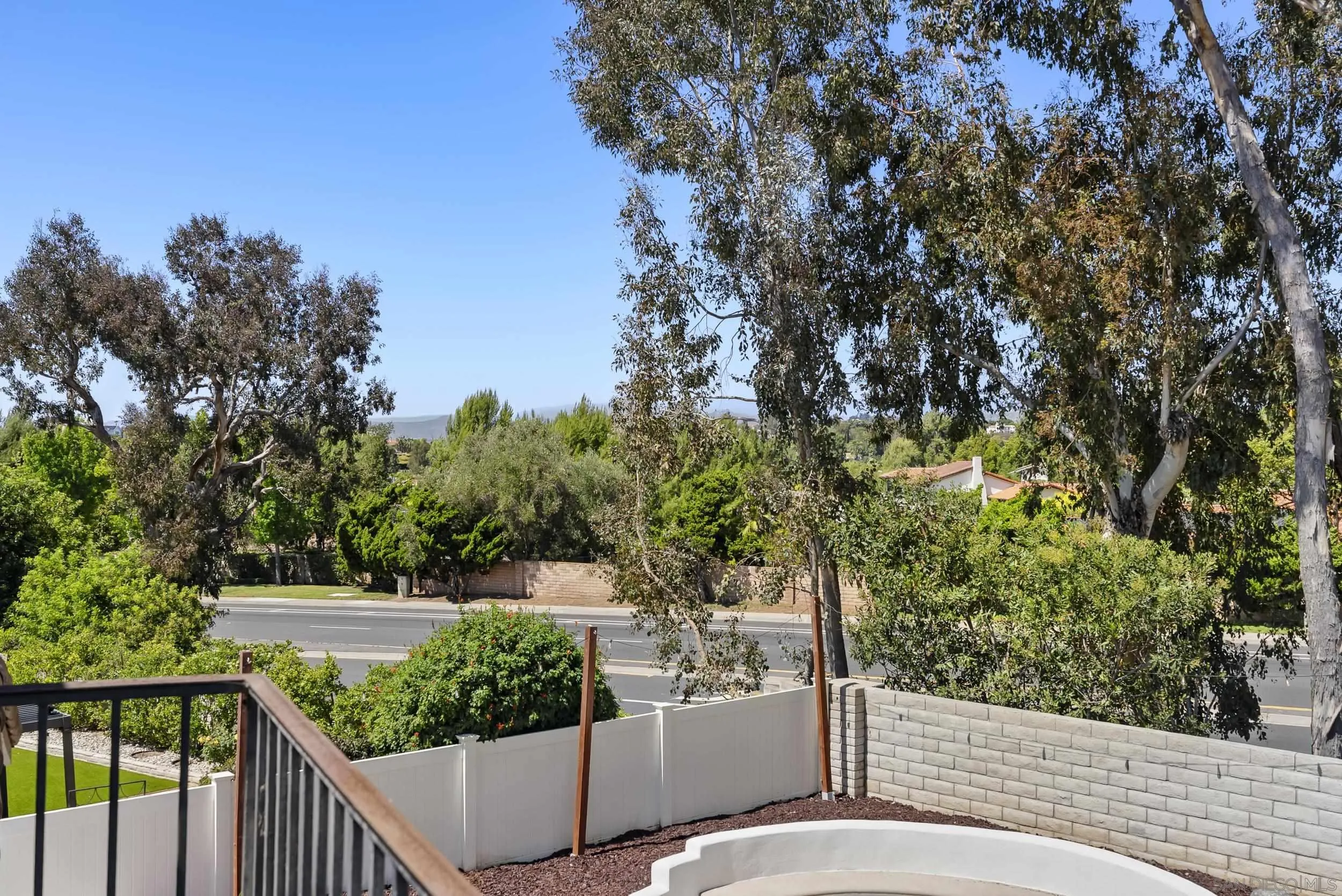 https://cdn.realtyfeed.com/cdn/127/260015000/68747564a1ab745089fb54a0e6d41e63.webp