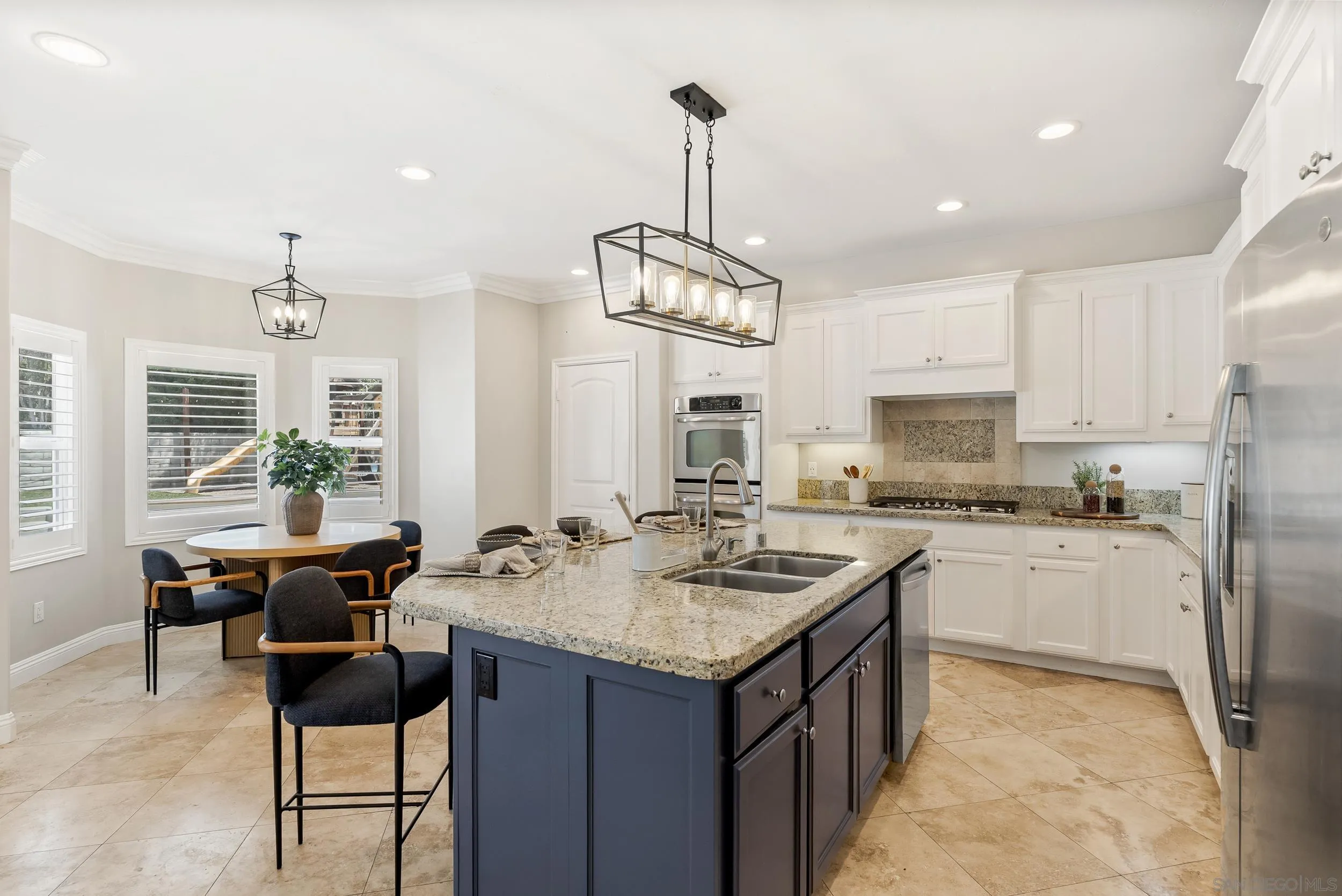 https://cdn.realtyfeed.com/cdn/127/260015000/ca302141145f65303e1ee52ee244a797.webp
