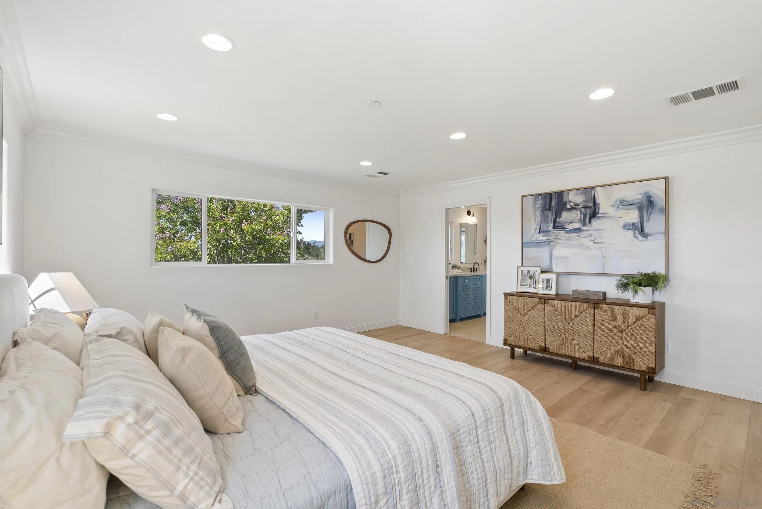 https://cdn.realtyfeed.com/cdn/127/260015000/cfd72066aa98cbb197008d693b9412ad.webp