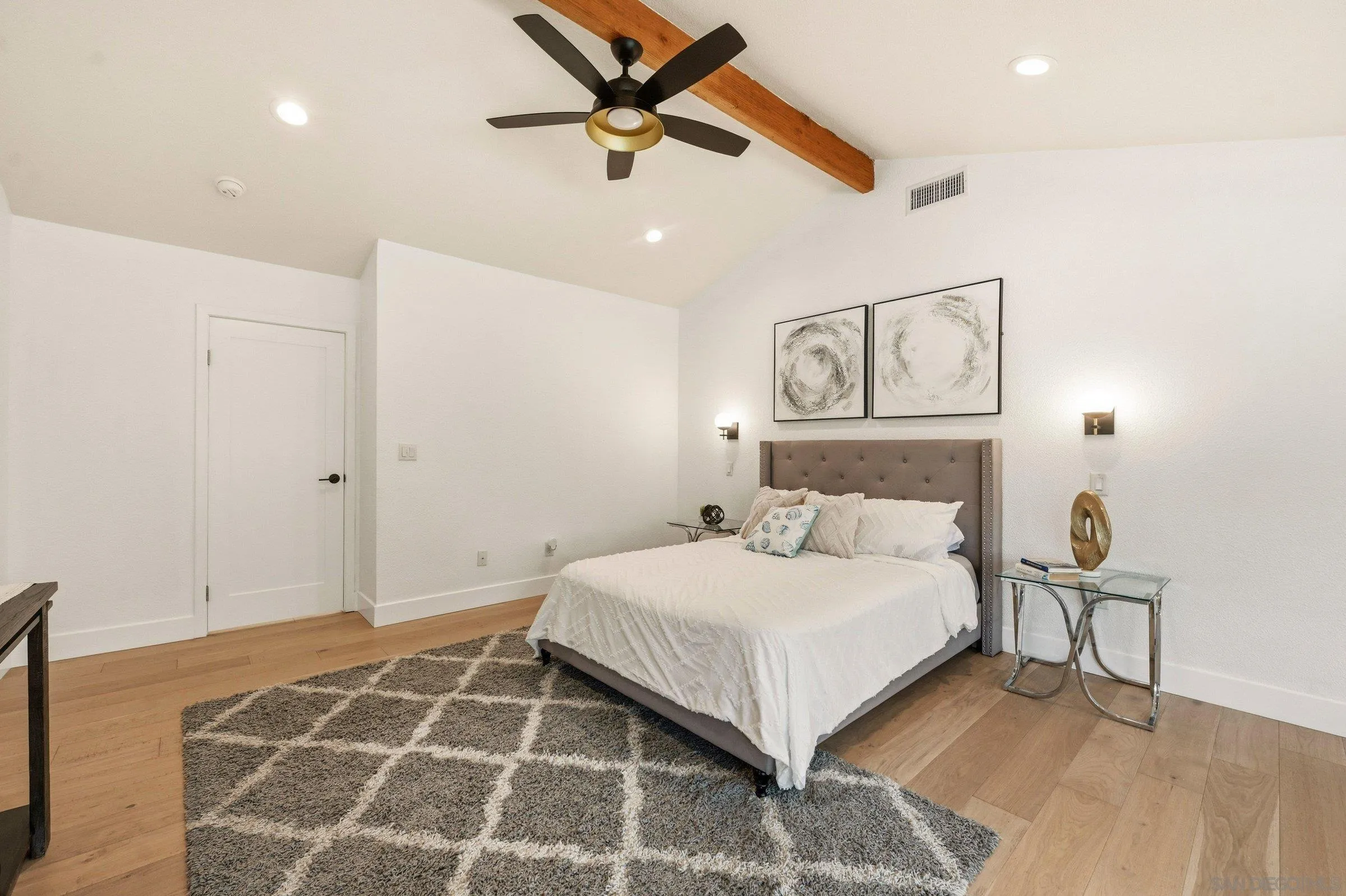 https://cdn.realtyfeed.com/cdn/127/260015001/2e845c4e42d1809db5d9c6b2aedf24db.webp