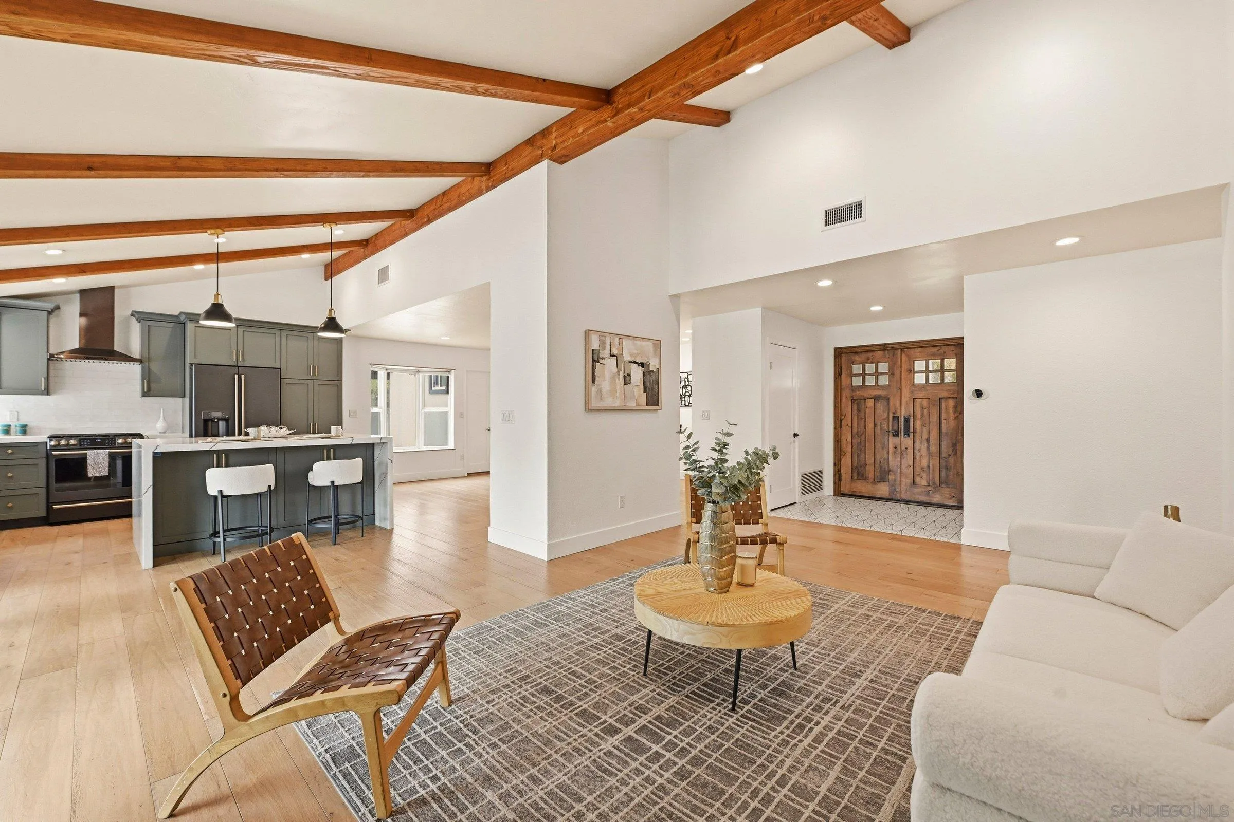 https://cdn.realtyfeed.com/cdn/127/260015001/69cbdce2078b4e2ad89004a316f23583.webp