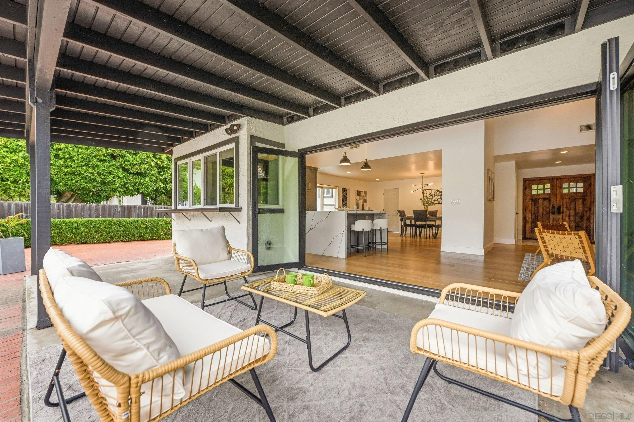 https://cdn.realtyfeed.com/cdn/127/260015001/6d7060e2655e06c87b593c4b0928a9ba.webp
