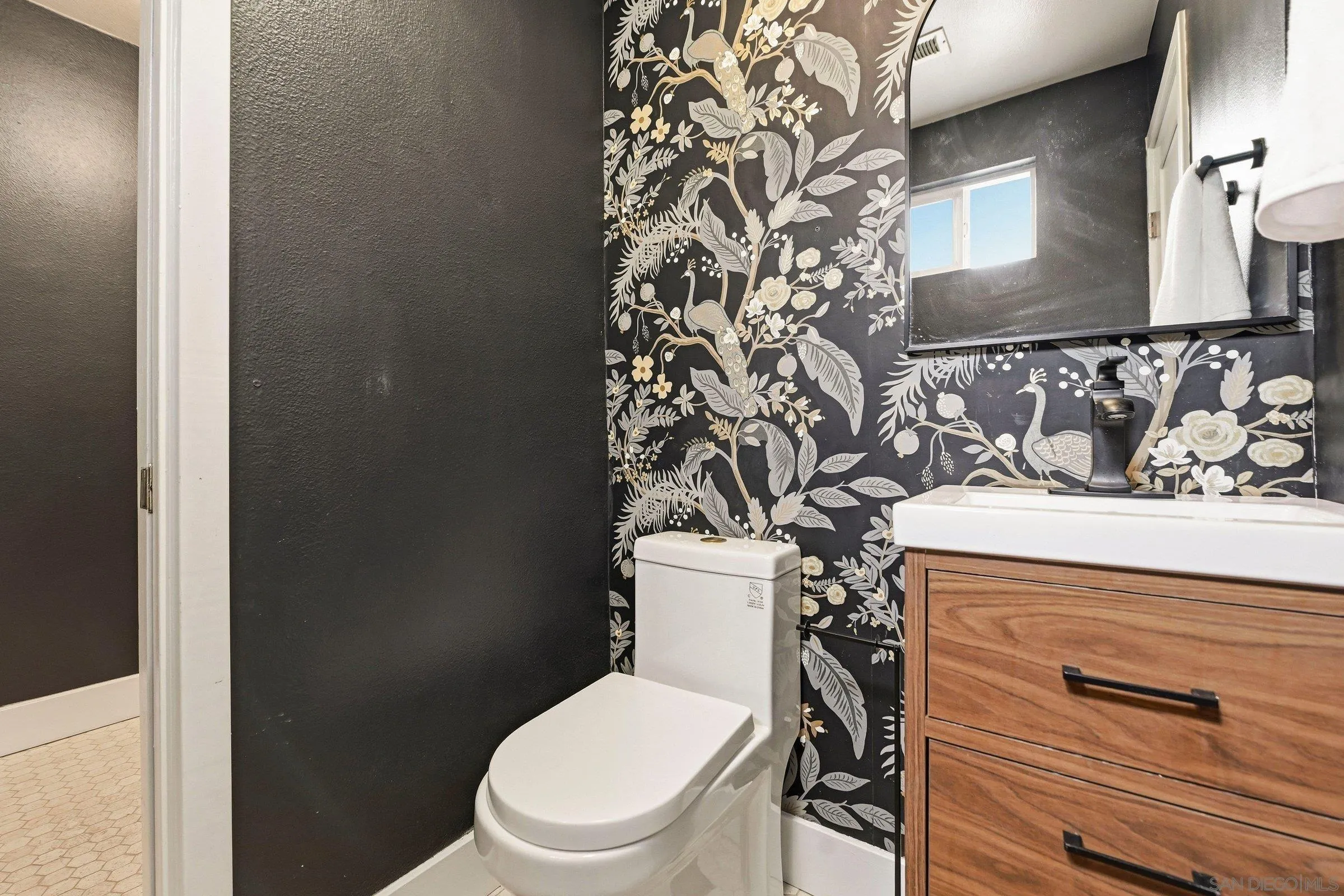 https://cdn.realtyfeed.com/cdn/127/260015001/f4727326a1326927cb89faee00277ada.webp