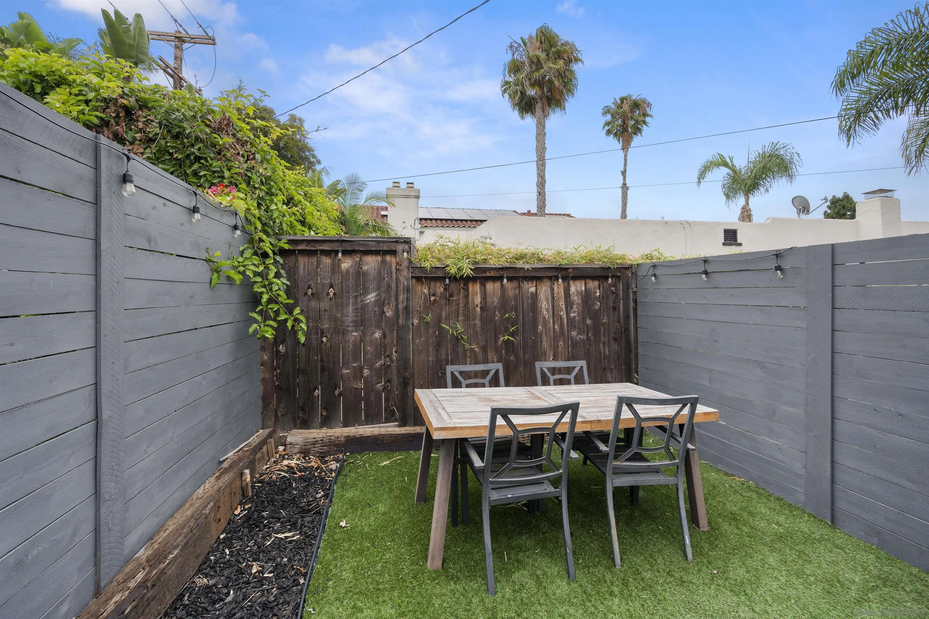 https://cdn.realtyfeed.com/cdn/127/260015003/83a23b851683d003f8ac0aa3714623c1.webp