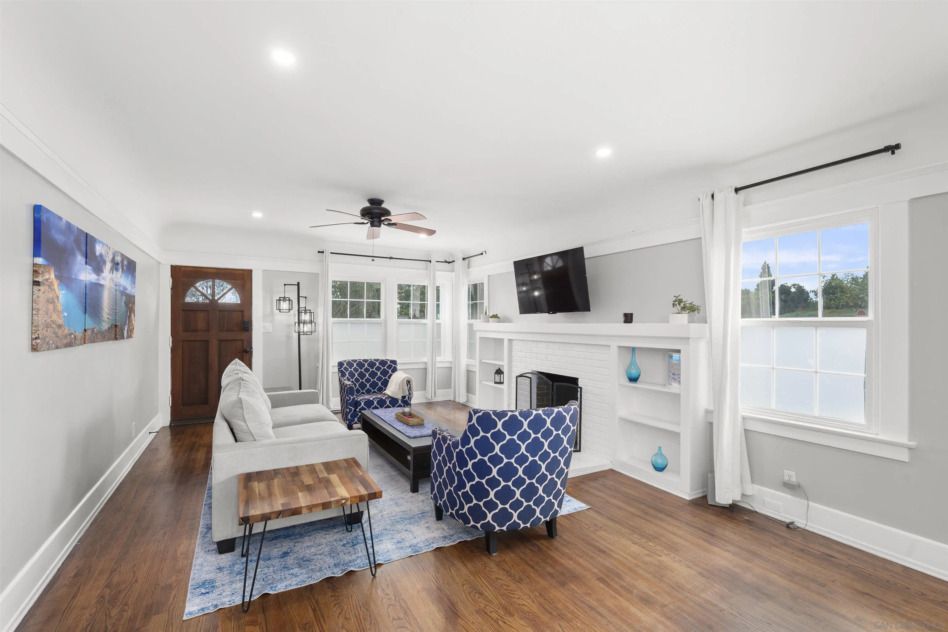 https://cdn.realtyfeed.com/cdn/127/260015003/95a3dbb4421689bd911438e01744f475.webp
