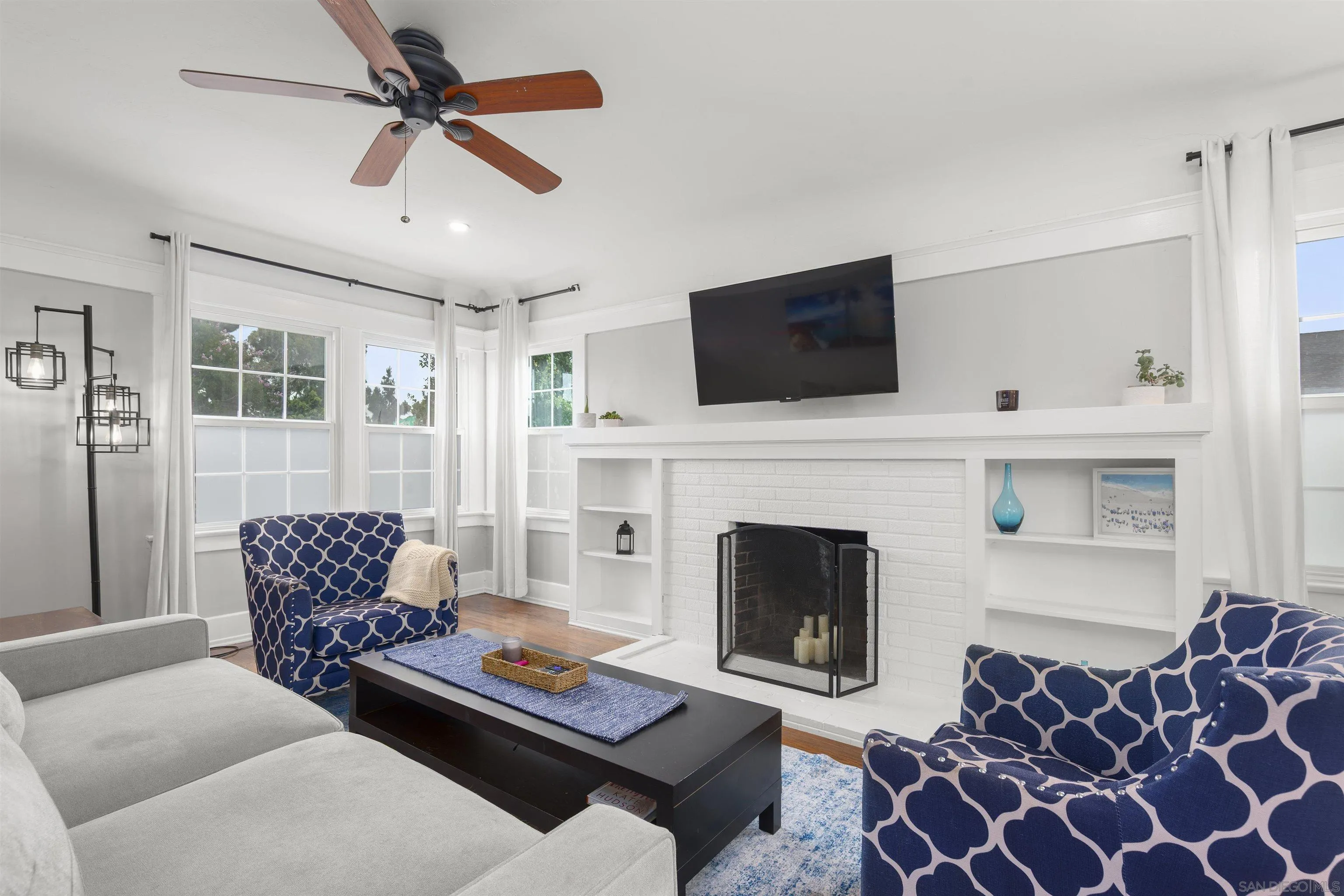 https://cdn.realtyfeed.com/cdn/127/260015003/ab1fa6c7506dbfed242da07957f772c6.webp